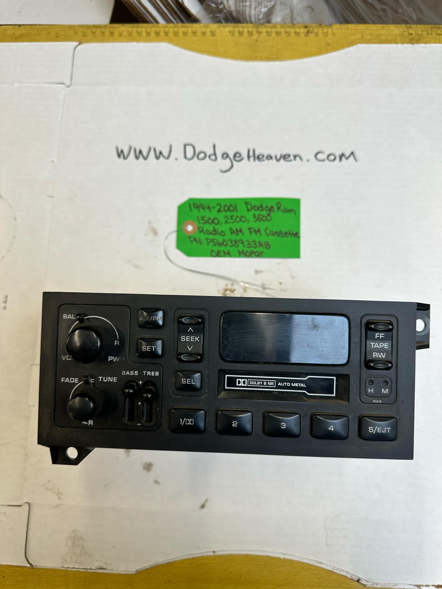 1994-2002 Dodge Ram 1500/2500/3500 Stereo w/ Tape (OEM)