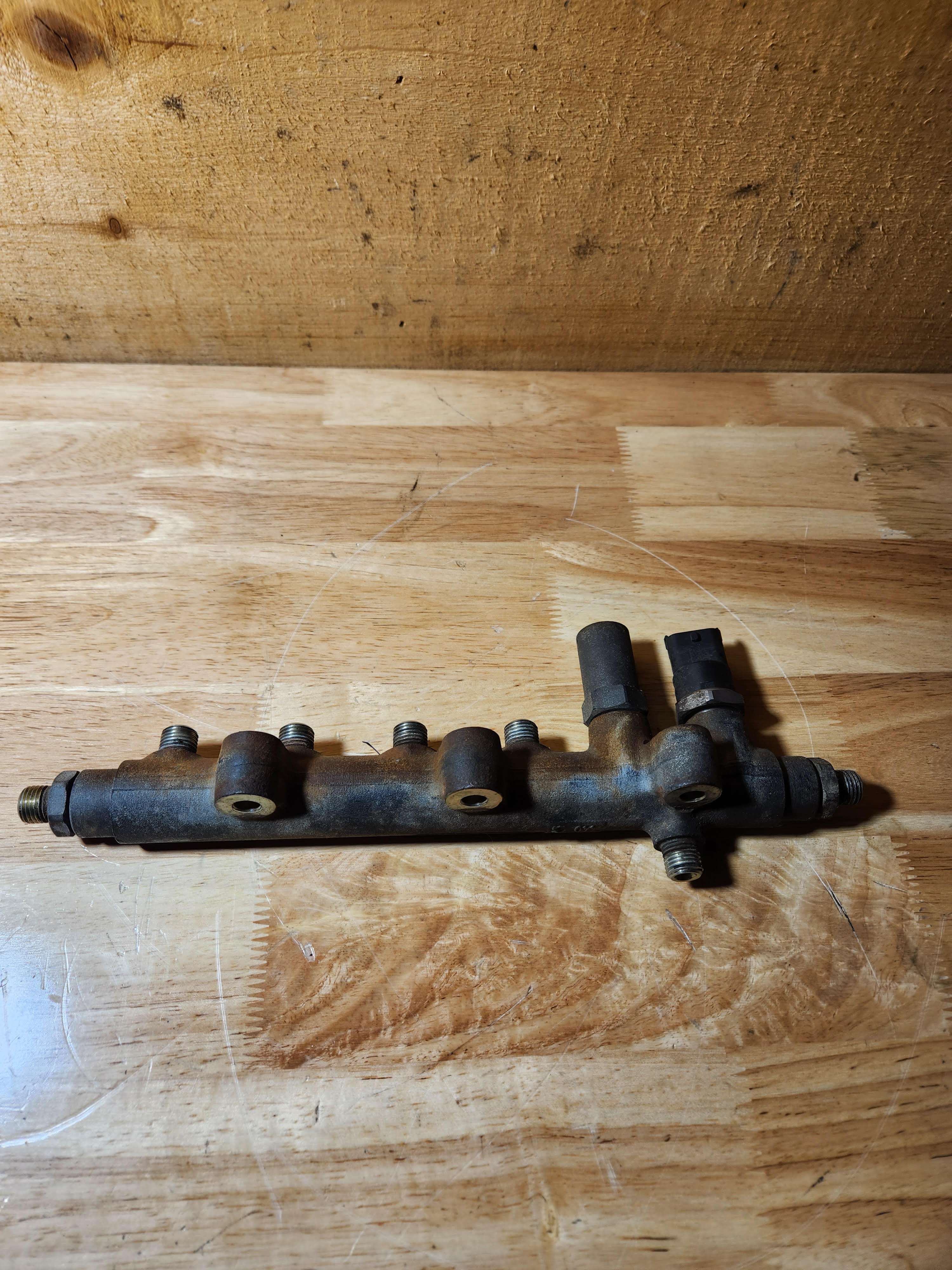 2003-2007 Dodge Ram Cummins 24V 5.9L Genuine Bosch Fuel Rail (OEM)