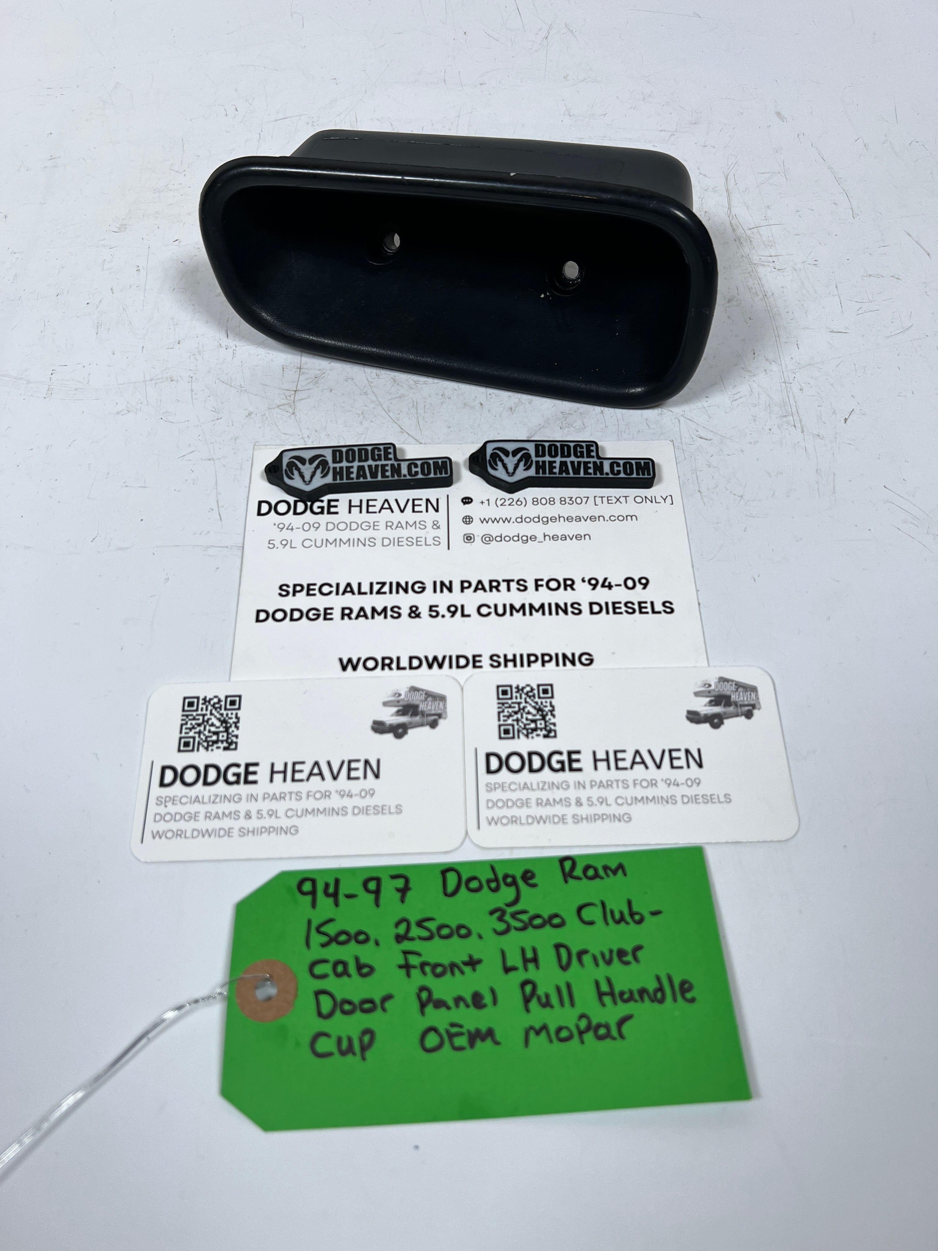 1994-1997 Dodge Ram Club Cab Front LH Driver Door Panel Pull Handle Cup