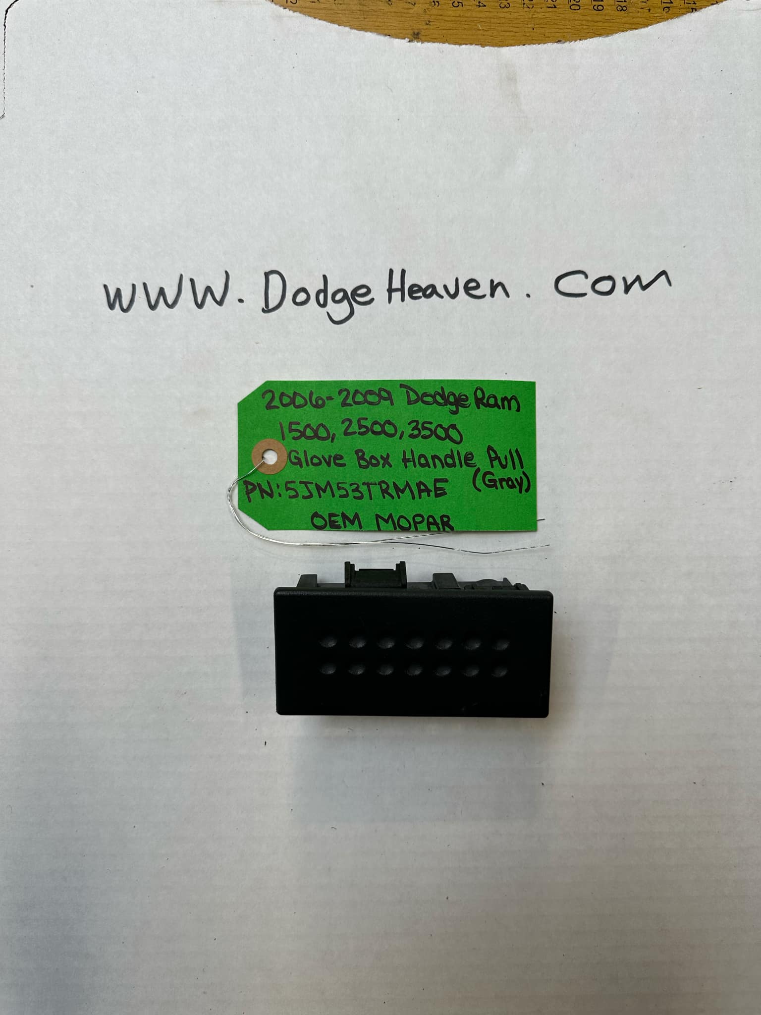 2006-2009 Dodge Ram 1500/2500/3500 Glove Box Latch Handle - Gray (OEM)
