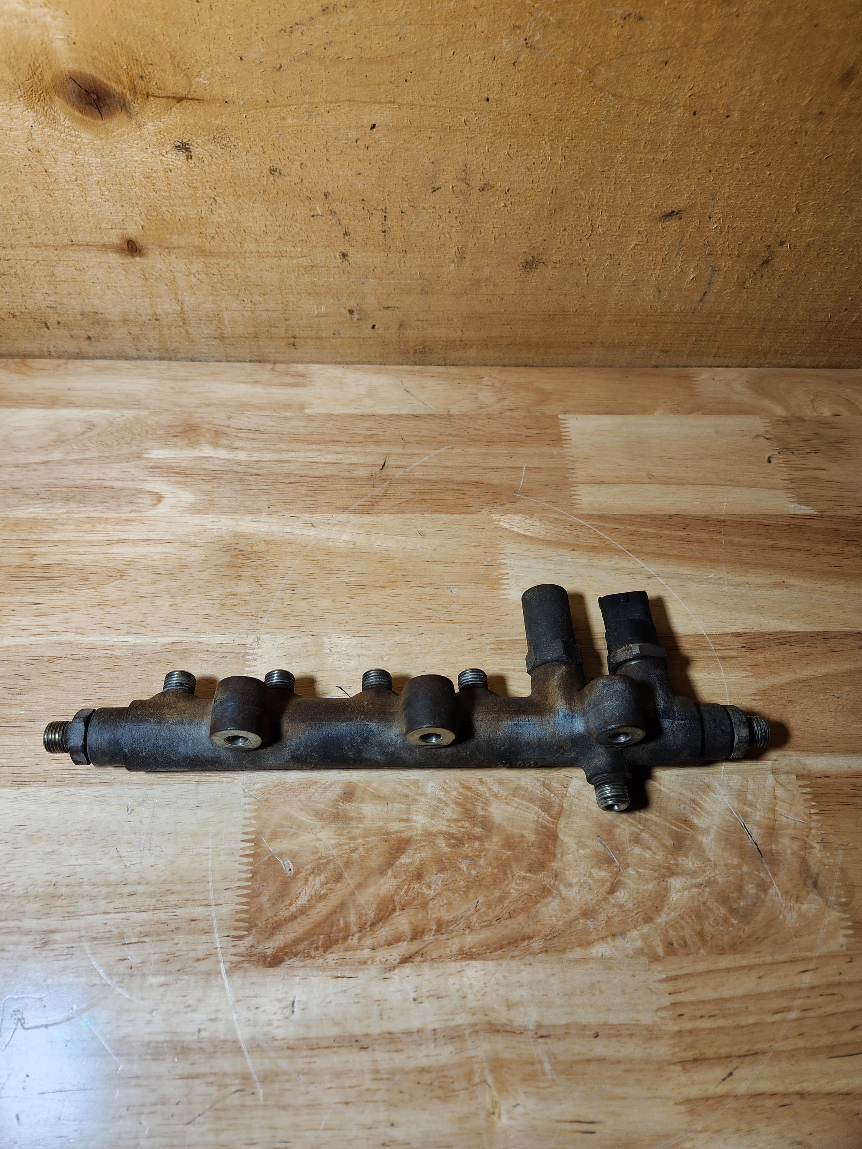 2003-2007 Dodge Ram Cummins 24V 5.9L Genuine Bosch Fuel Rail (OEM)