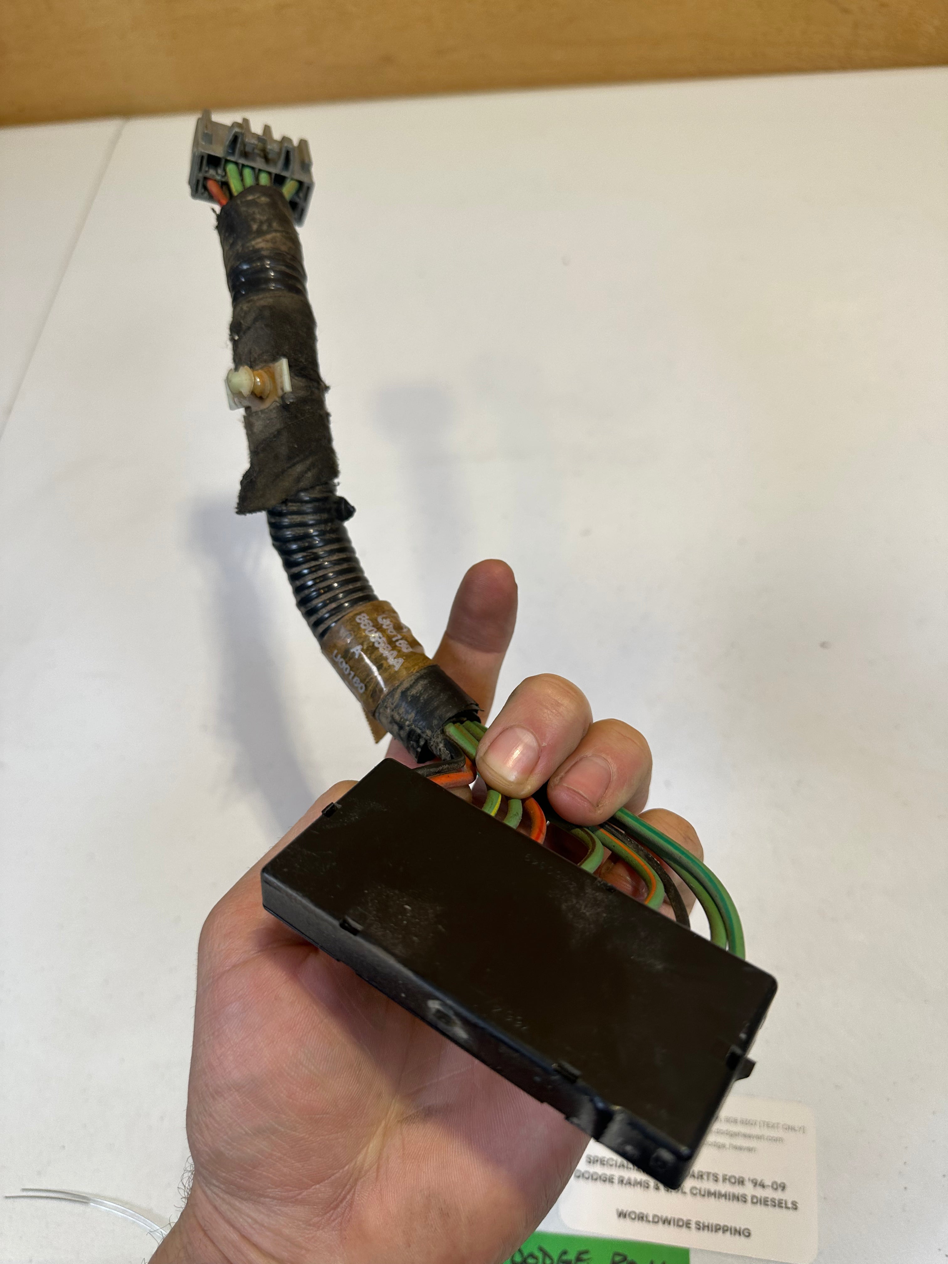 2003-2006 Dodge Ram Passenger-Side 3 Button Power Seat Adjustment Wiring Harness (OEM)