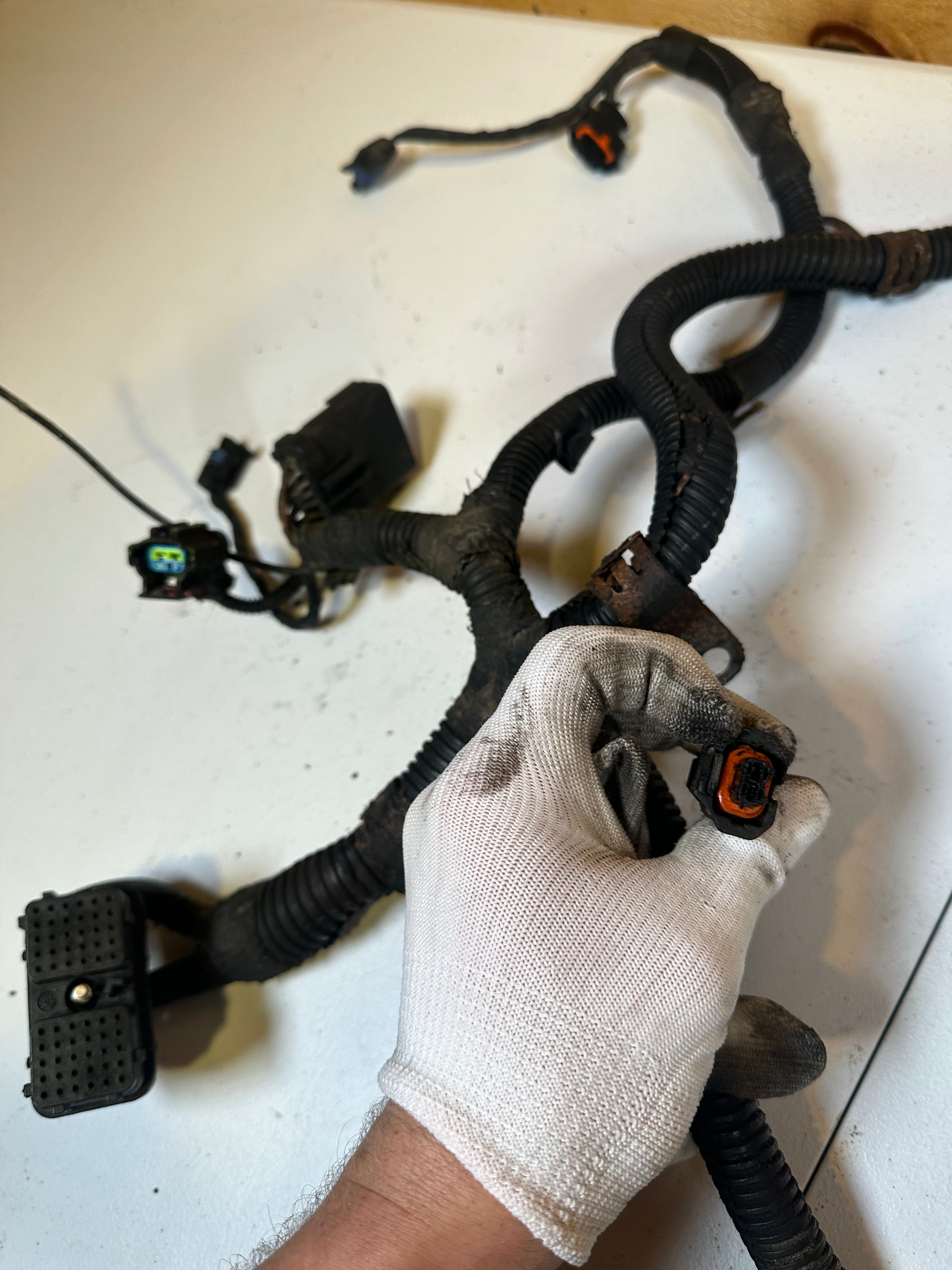 2006-2006 Dodge Ram 2500 3500 5.9L Cummins Auto Engine to ECM Wiring Harness (OEM)