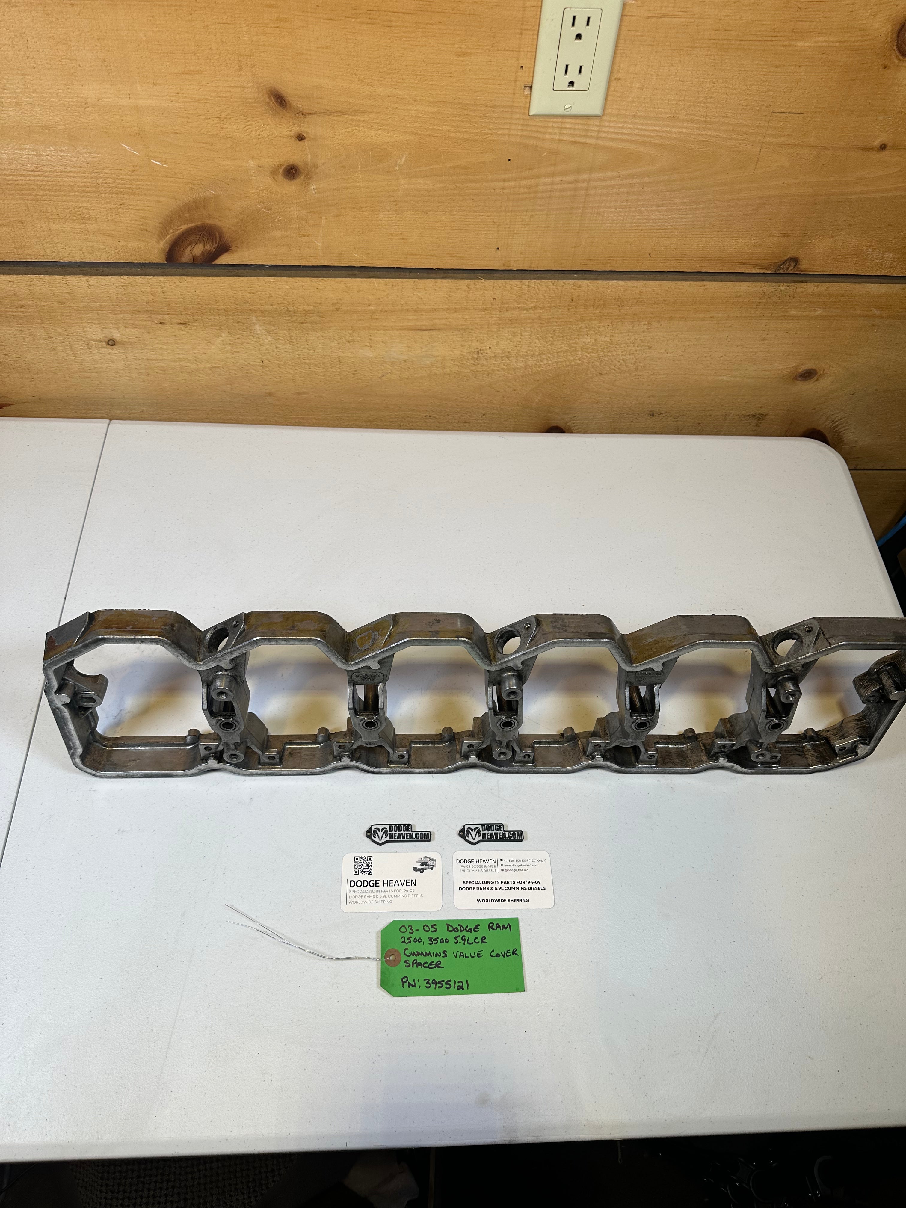 2003-2005 Dodge Ram 2500/3500 5.9L Cummins Valve Cover Spacer (OEM)