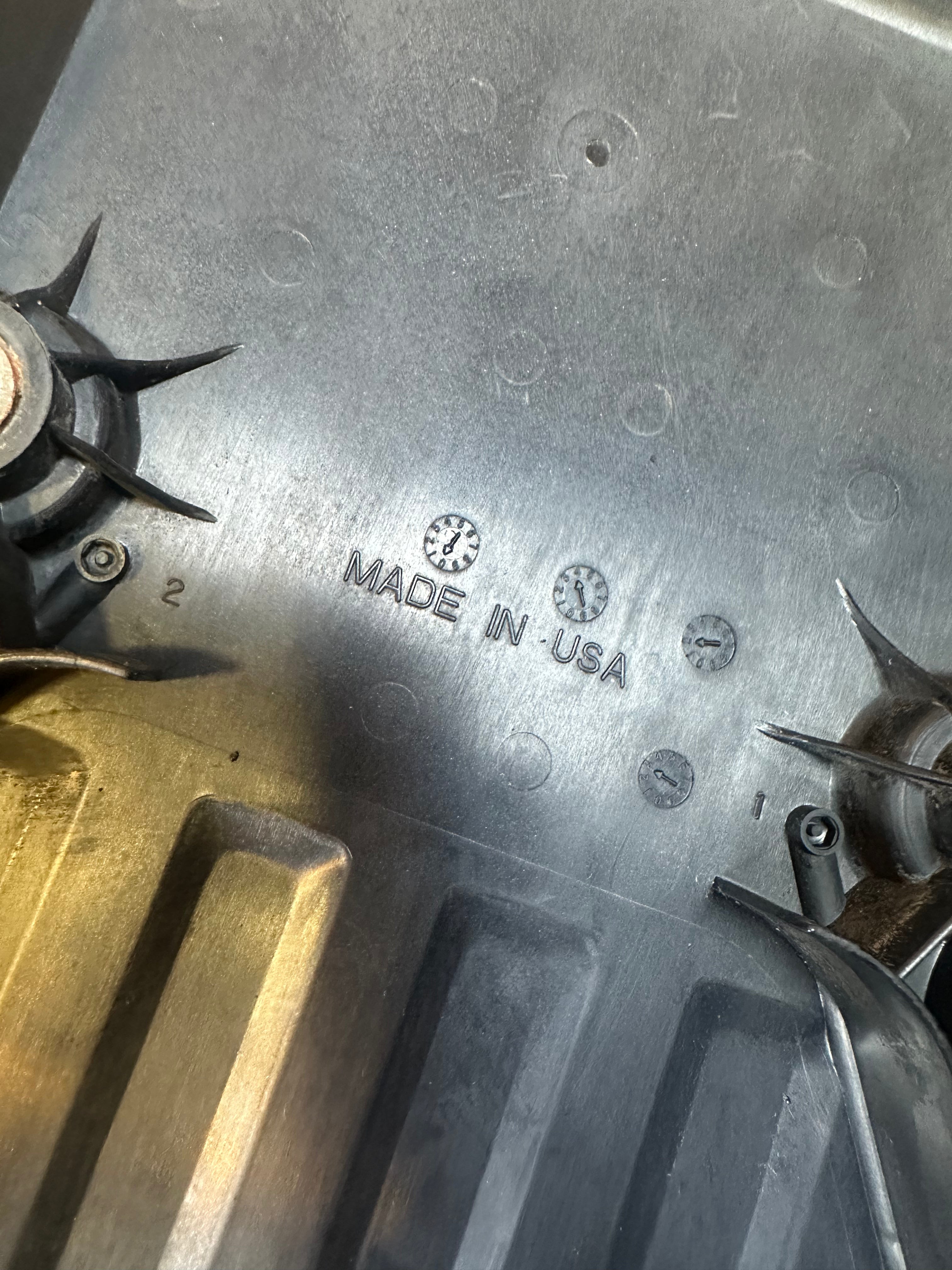 2003-2005 Dodge Ram 2500 3500 5.9L Cummins Valve Cover Plastic Trim (OEM)