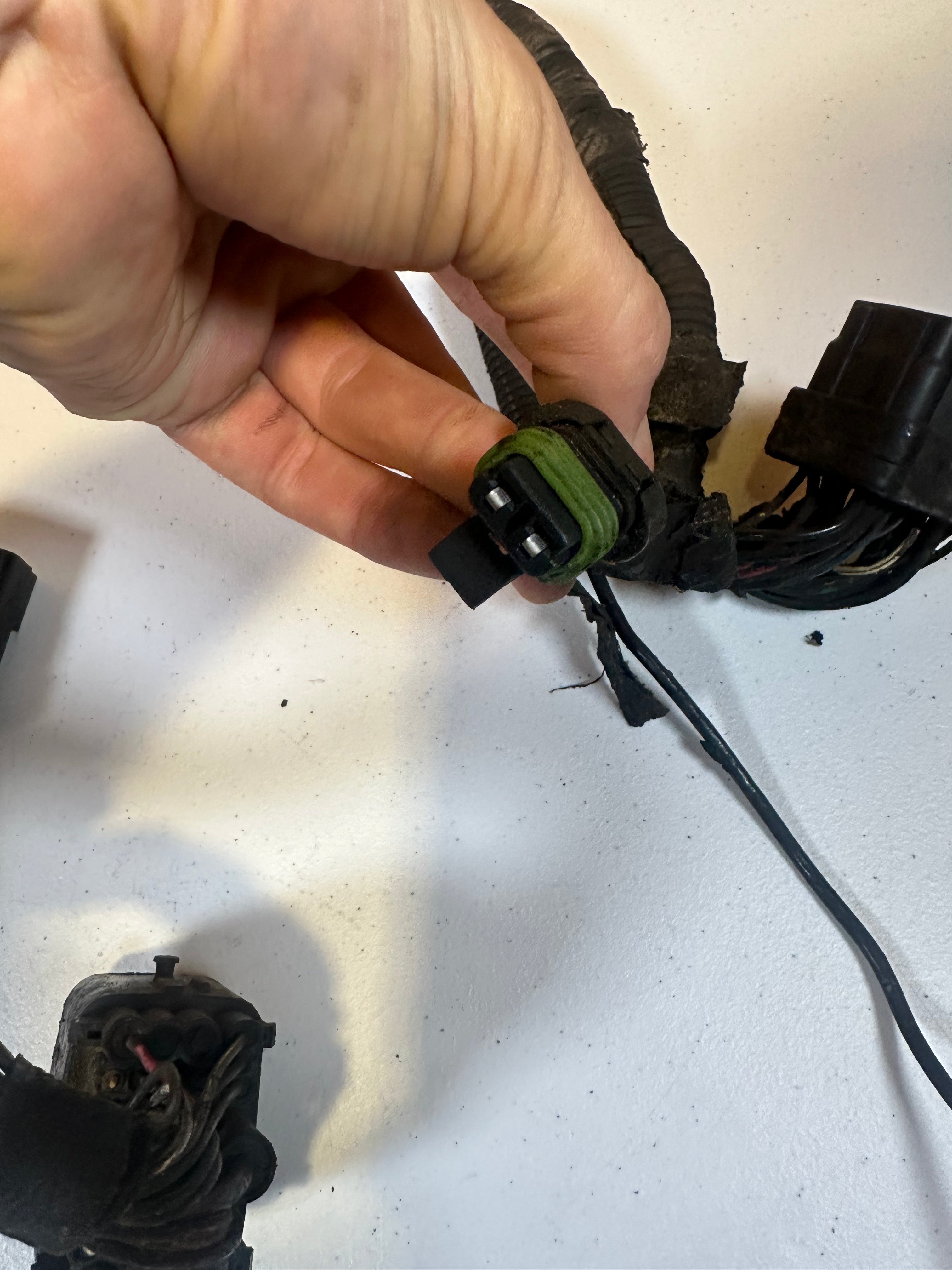 2006-2006 Dodge Ram 2500 3500 5.9L Cummins Auto ECM Engine Harness (OEM)