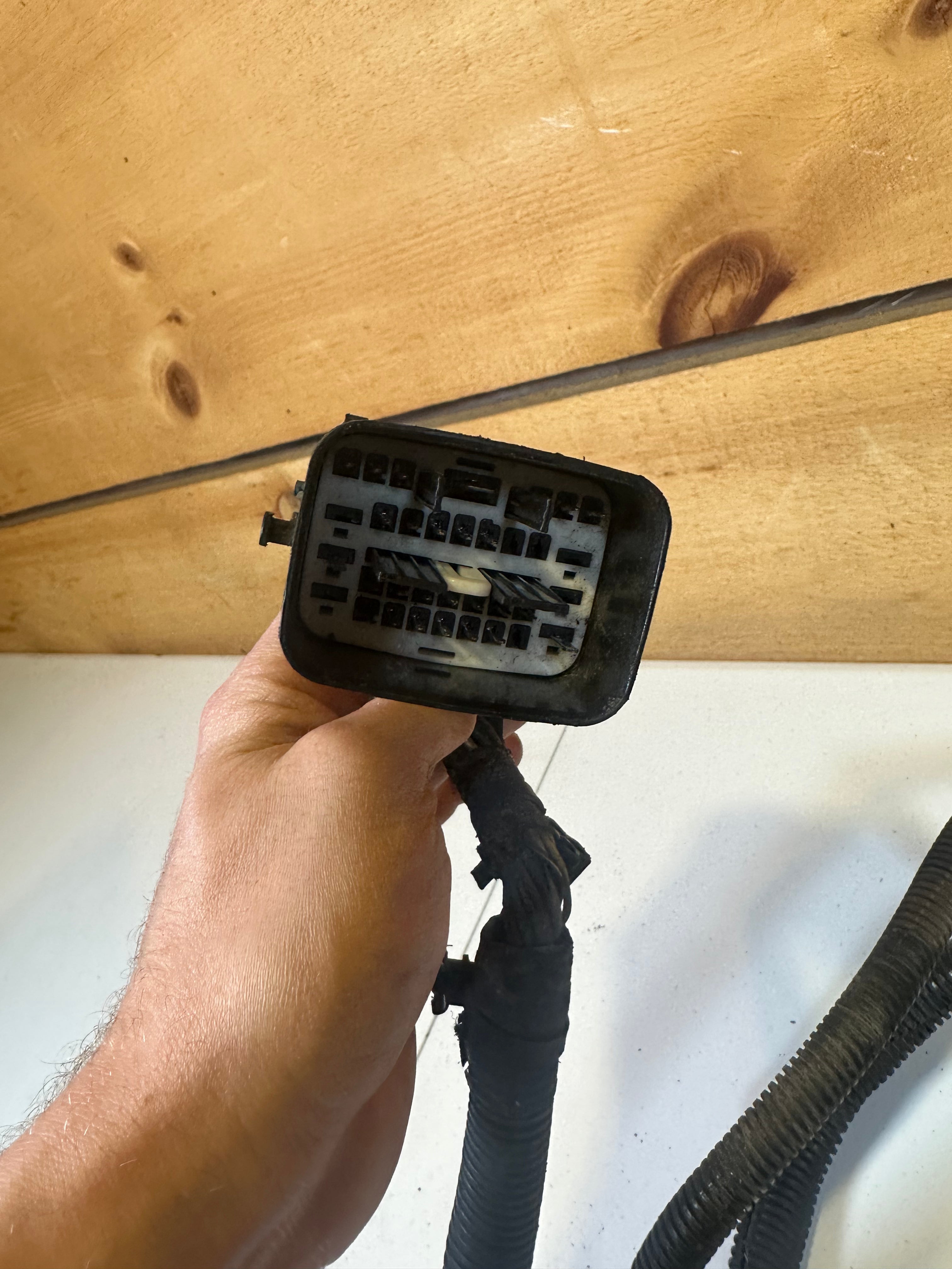 2006-2006 Dodge Ram 2500 3500 5.9L Cummins Auto ECM Engine Harness (OEM)