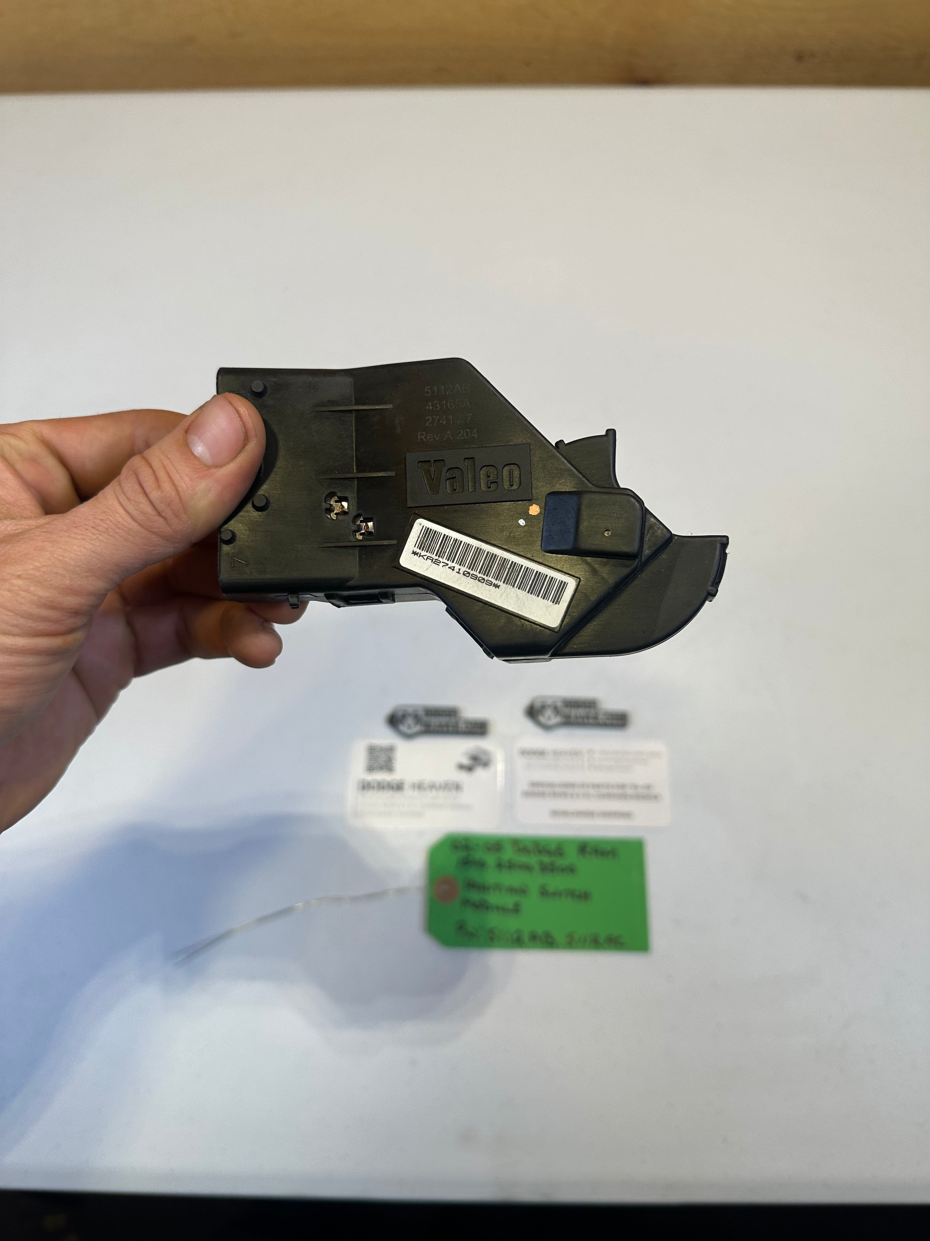 2002-2005 Dodge Ram 1500 2500 3500 Ignition Switch Module (OEM)