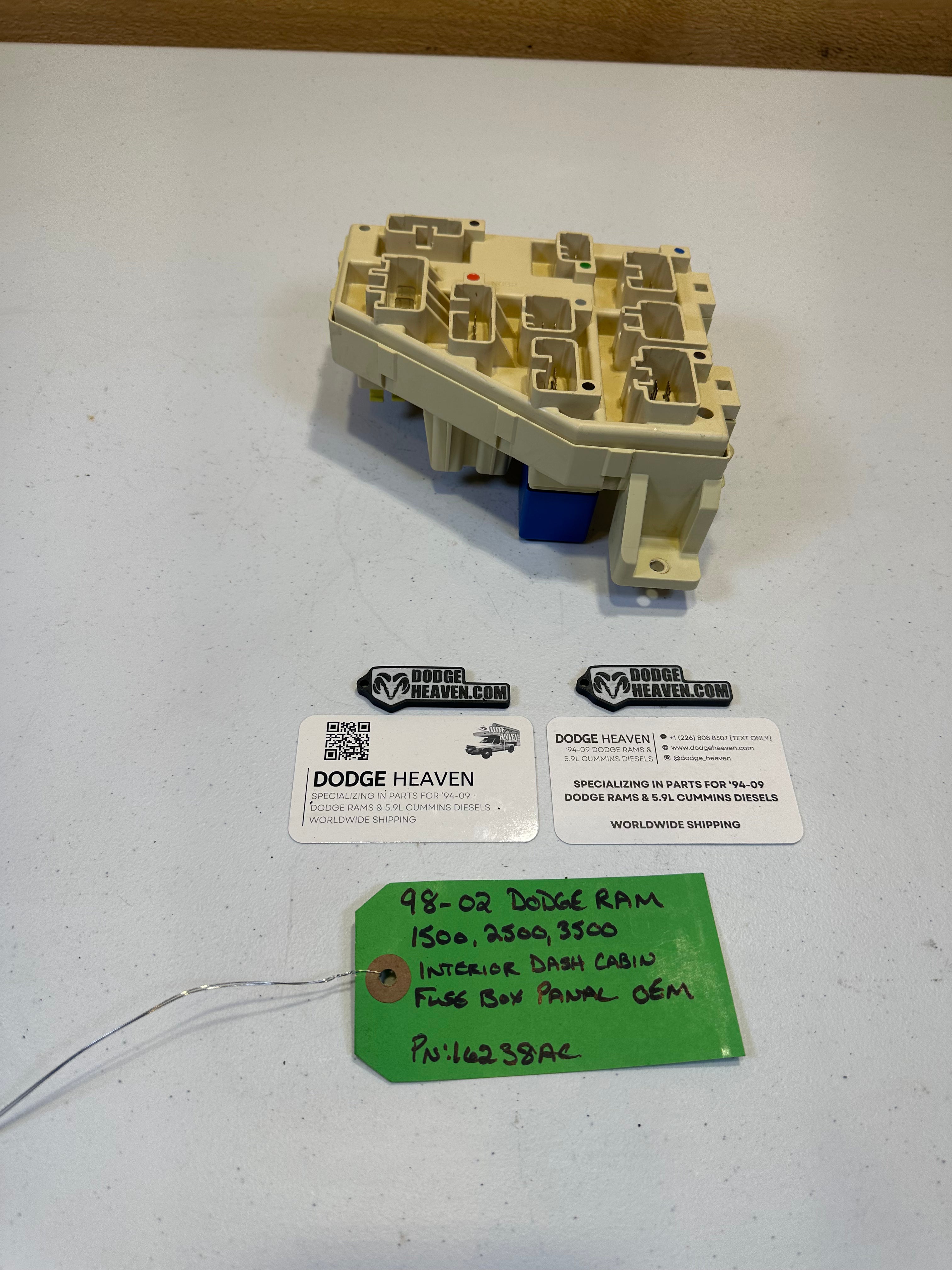 1998-2002 Dodge Ram 1500 2500 3500 Interior Dash Cabin Fuse Box Panel (OEM)