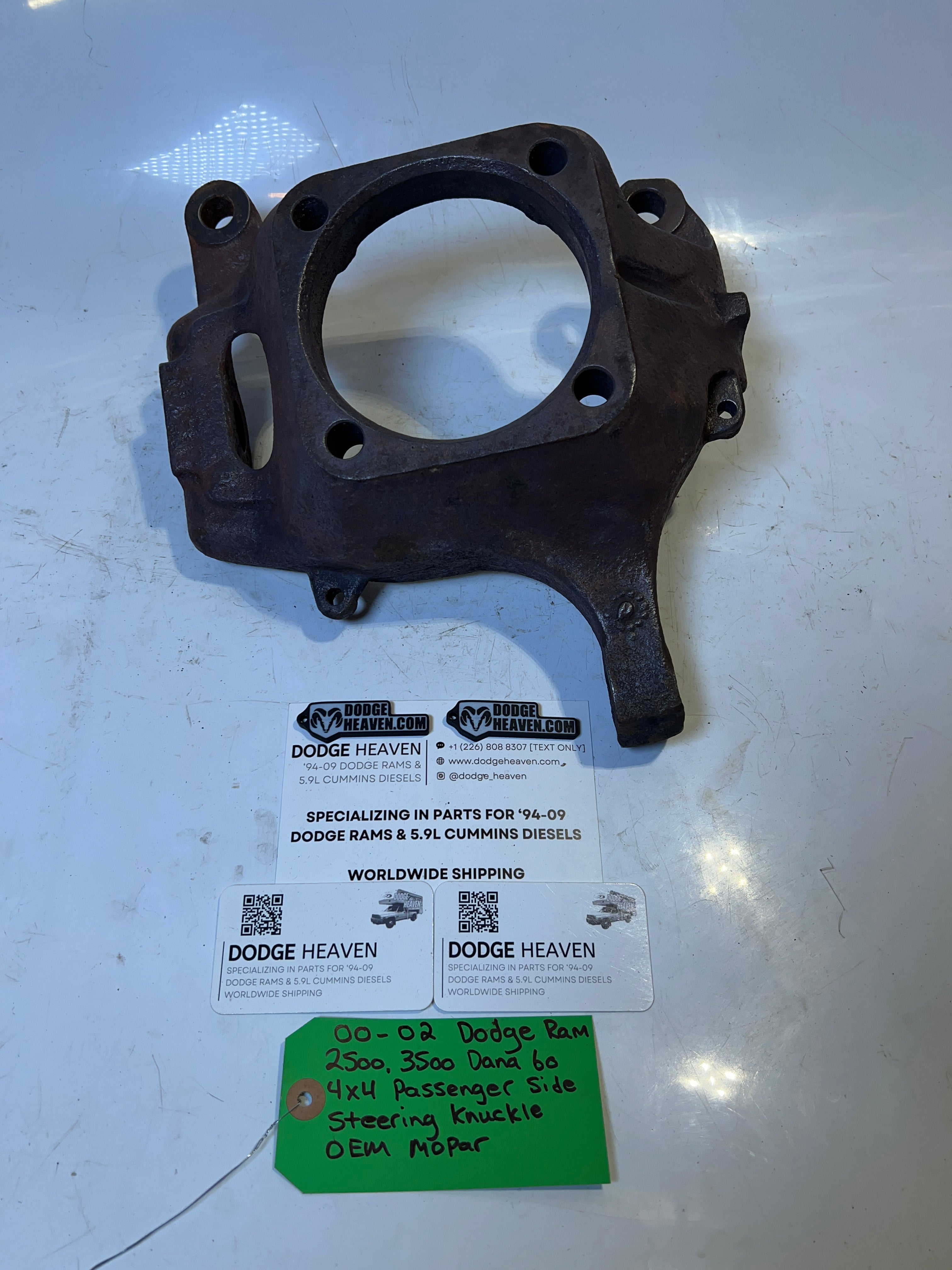 2000-2002 Dodge Ram 2500 3500 4x4 Dana 60 Passenger-Side Steering Knuckle (OEM)