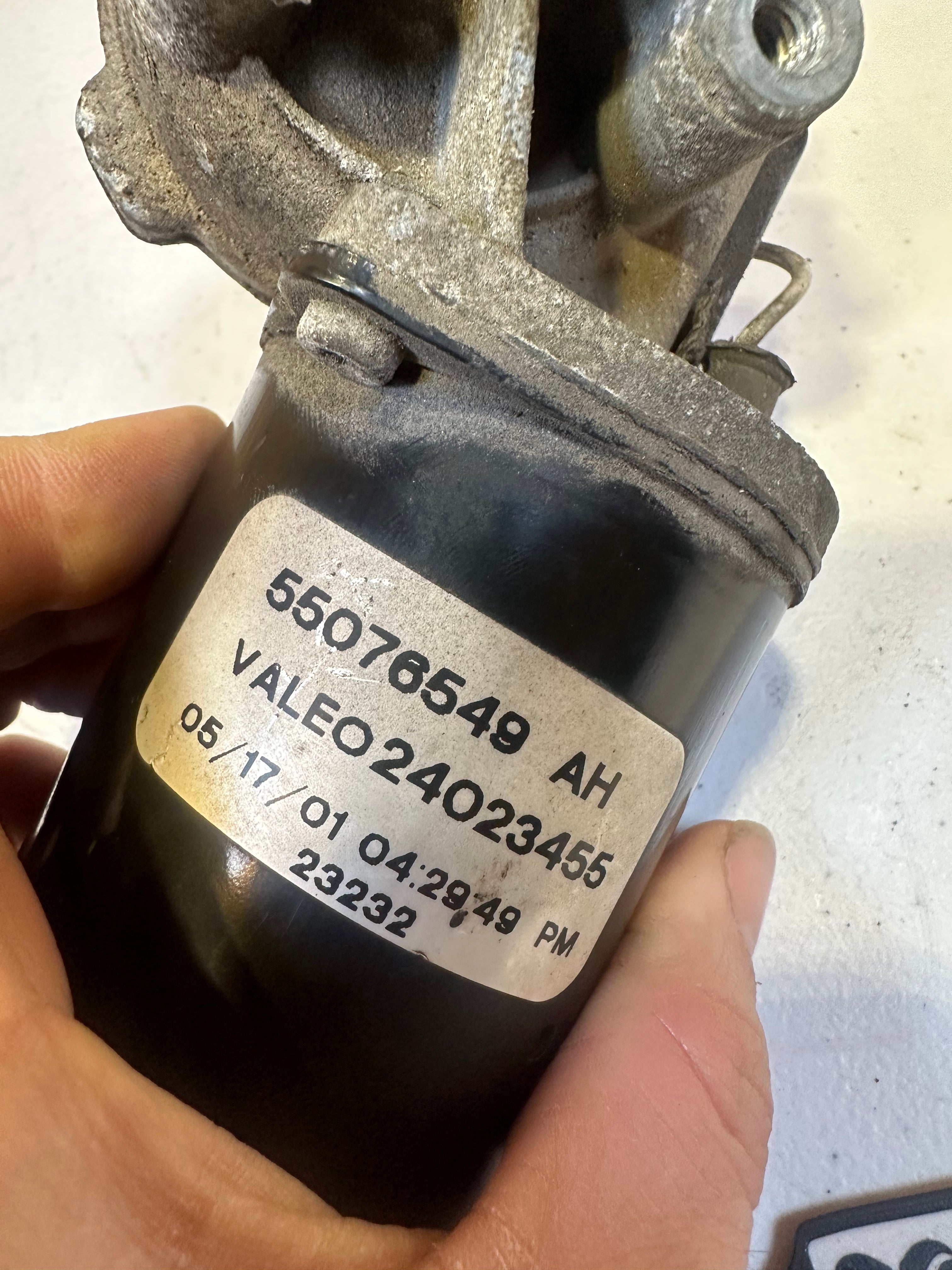 1994-2002 Dodge Ram 1500 2500 3500 Windshield Wiper Motor Splined Style (OEM)