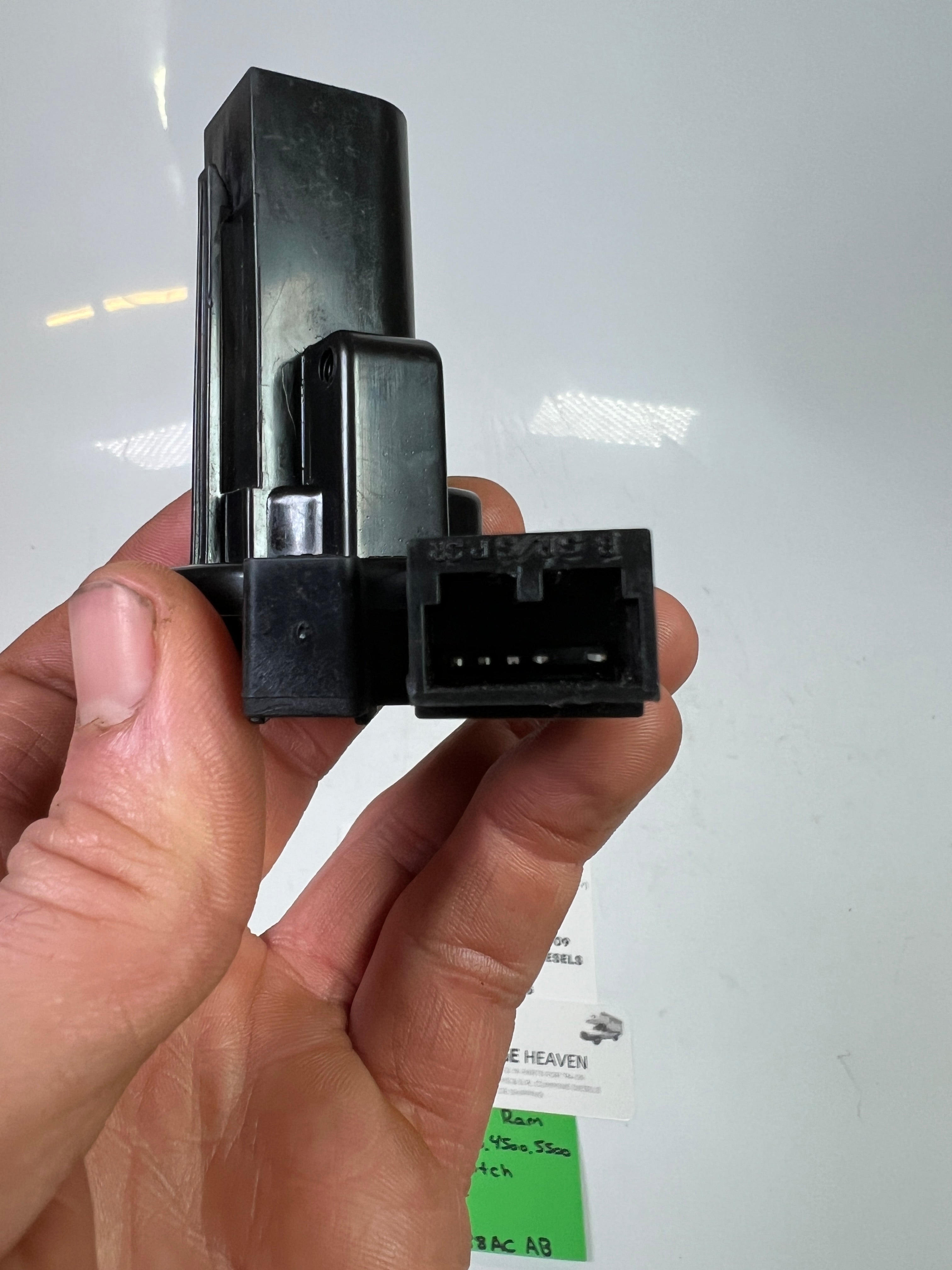 2006-2010 Dodge Ram 1500 2500 3500 Ignition switch