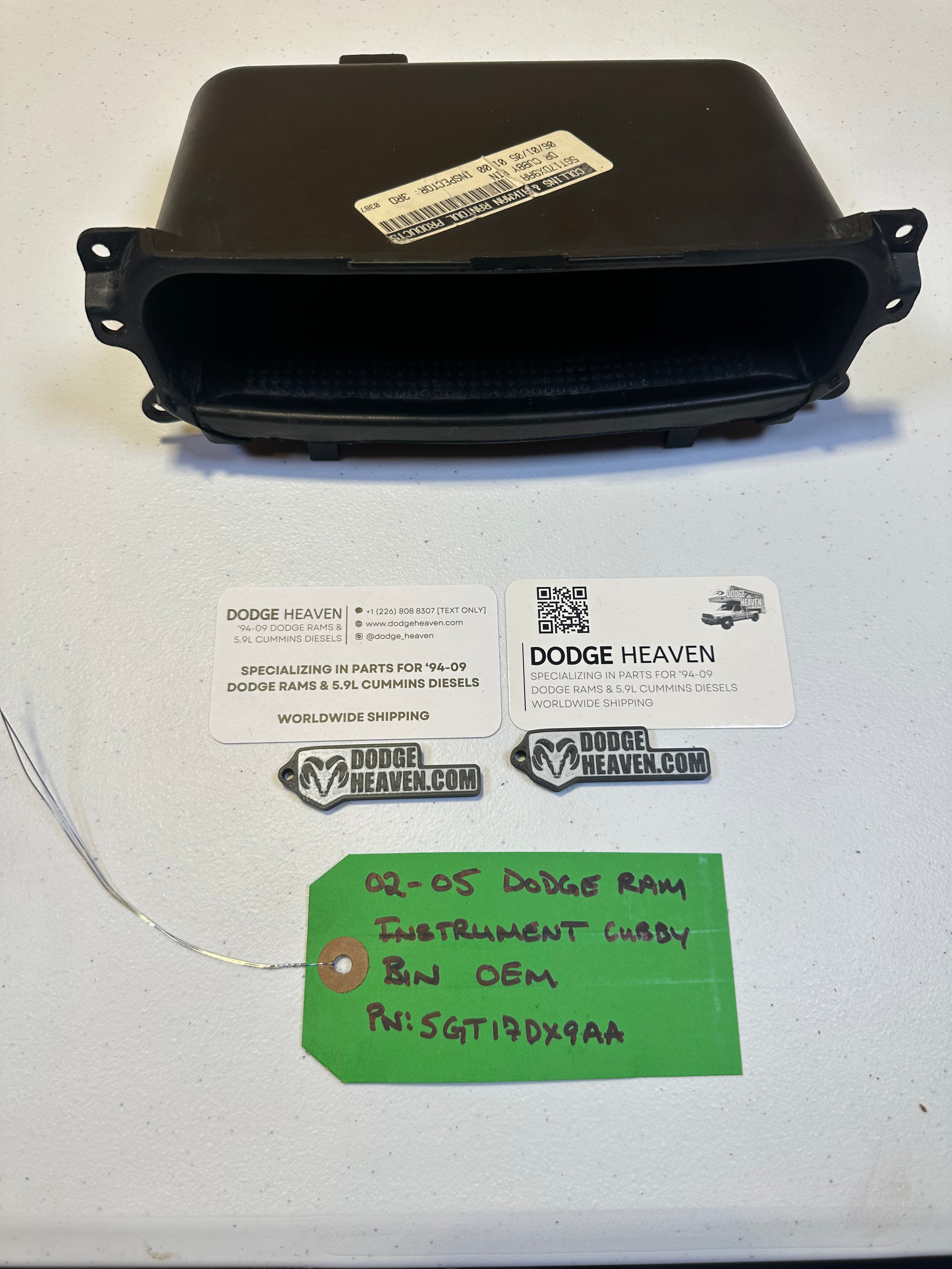 2002-2005 Dodge Ram 1500 2500 3500 Center Dash Storage Tray Cubby