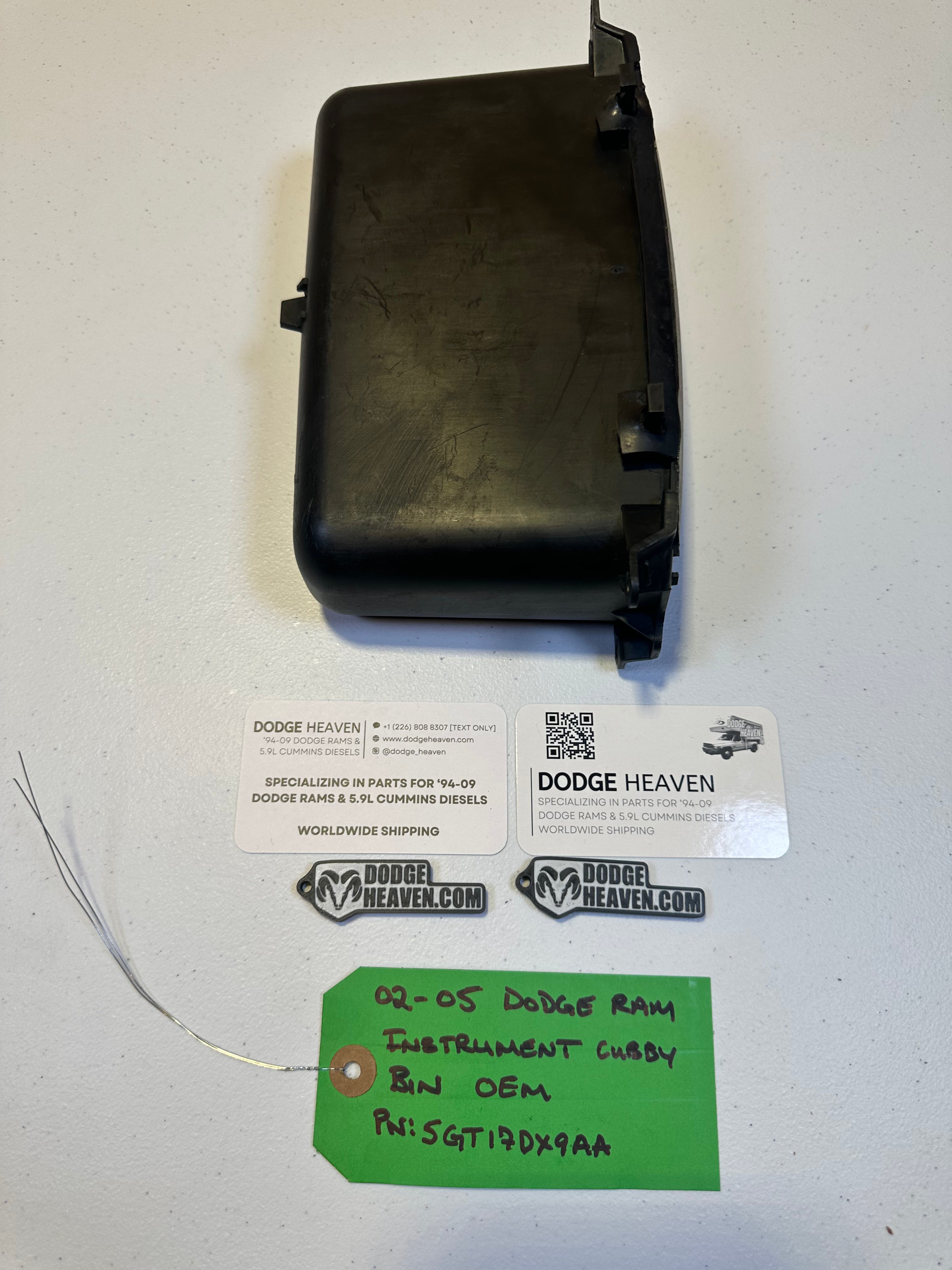 2002-2005 Dodge Ram 1500 2500 3500 Center Dash Storage Tray Cubby