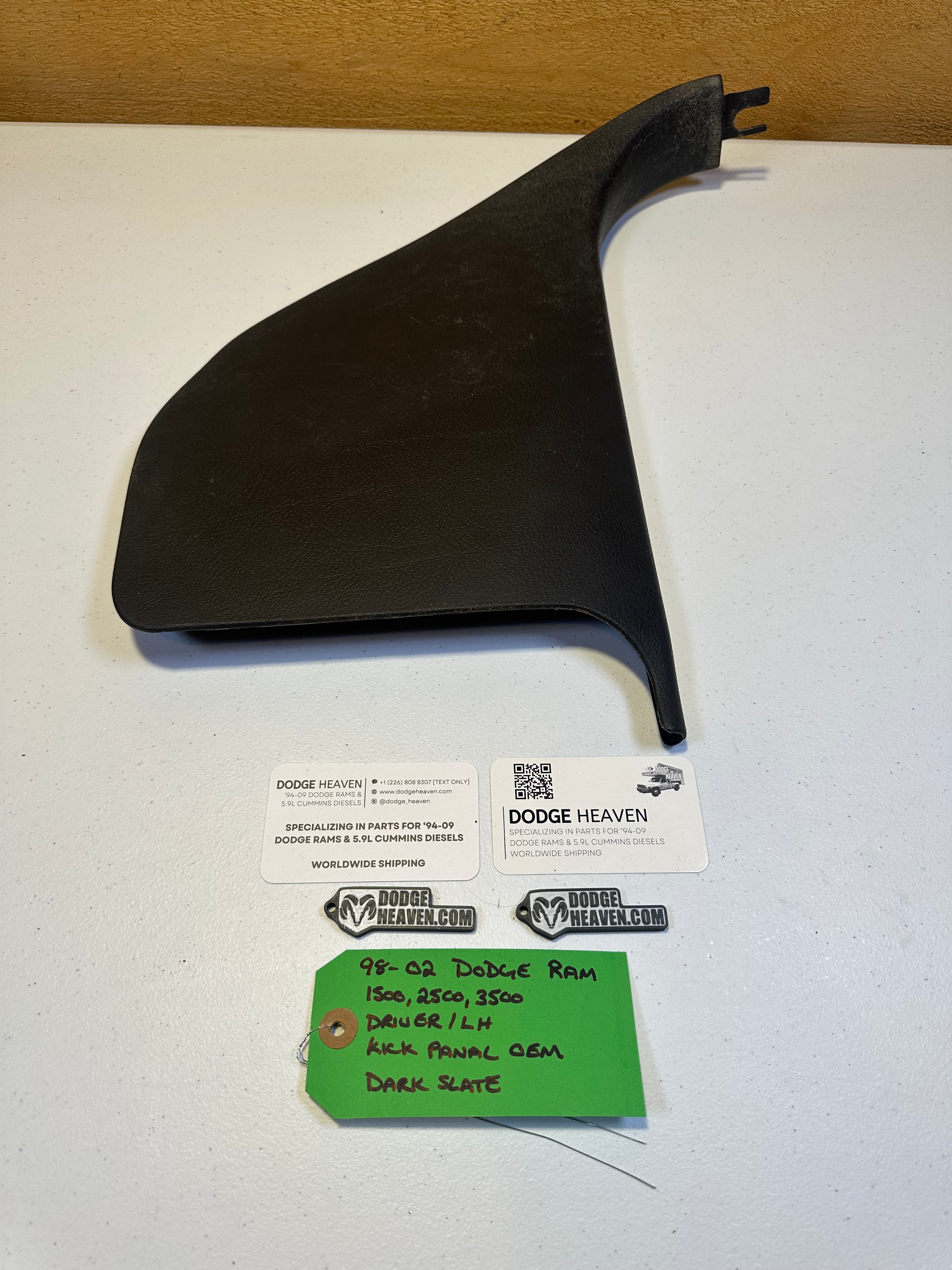 1998-2002 Dodge Ram Driver Kick Panel Agate Dark Grey