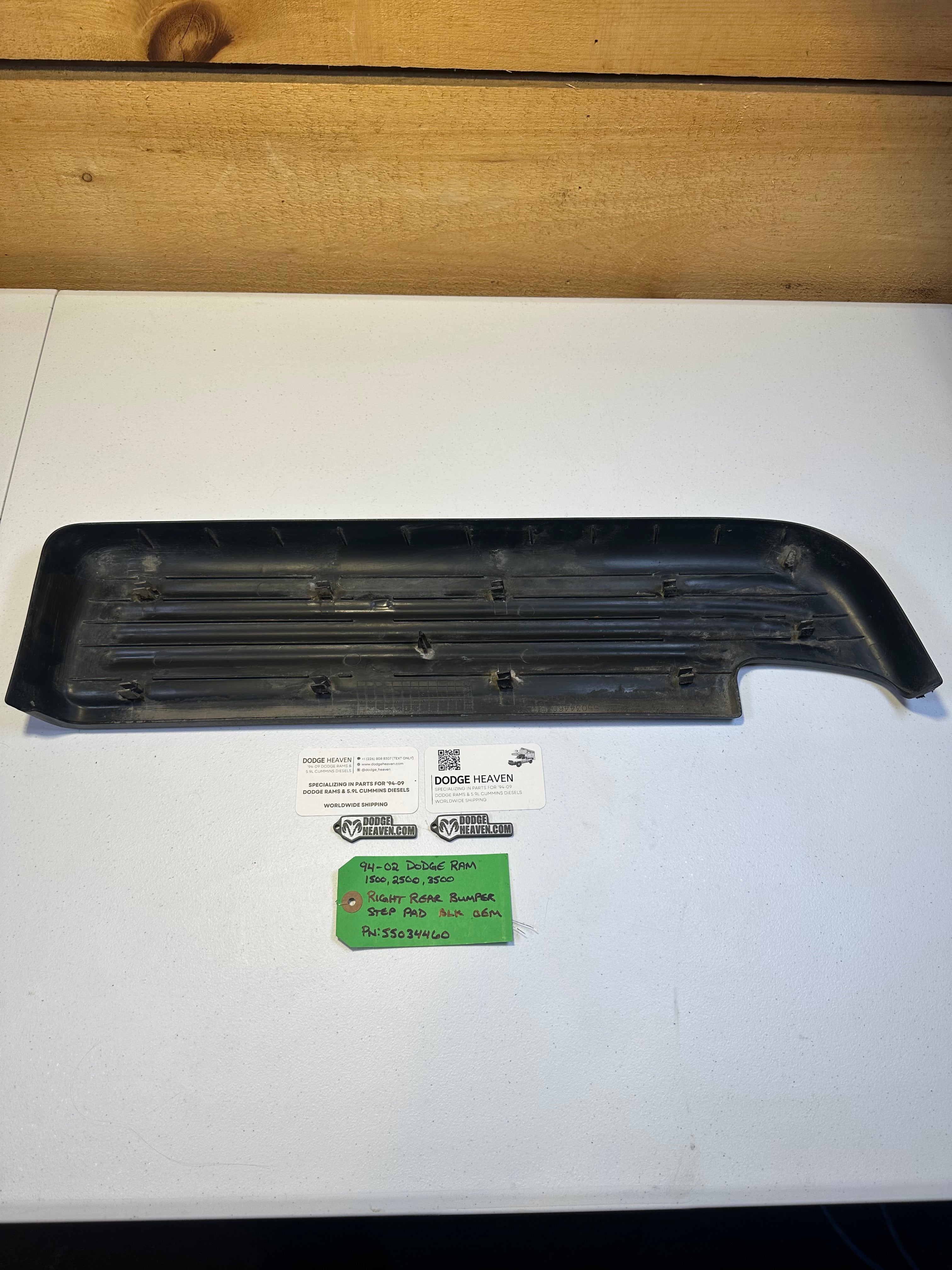 1998-2002 Dodge Ram 1500 2500 3500 Right Rear Bumper Pad Cover