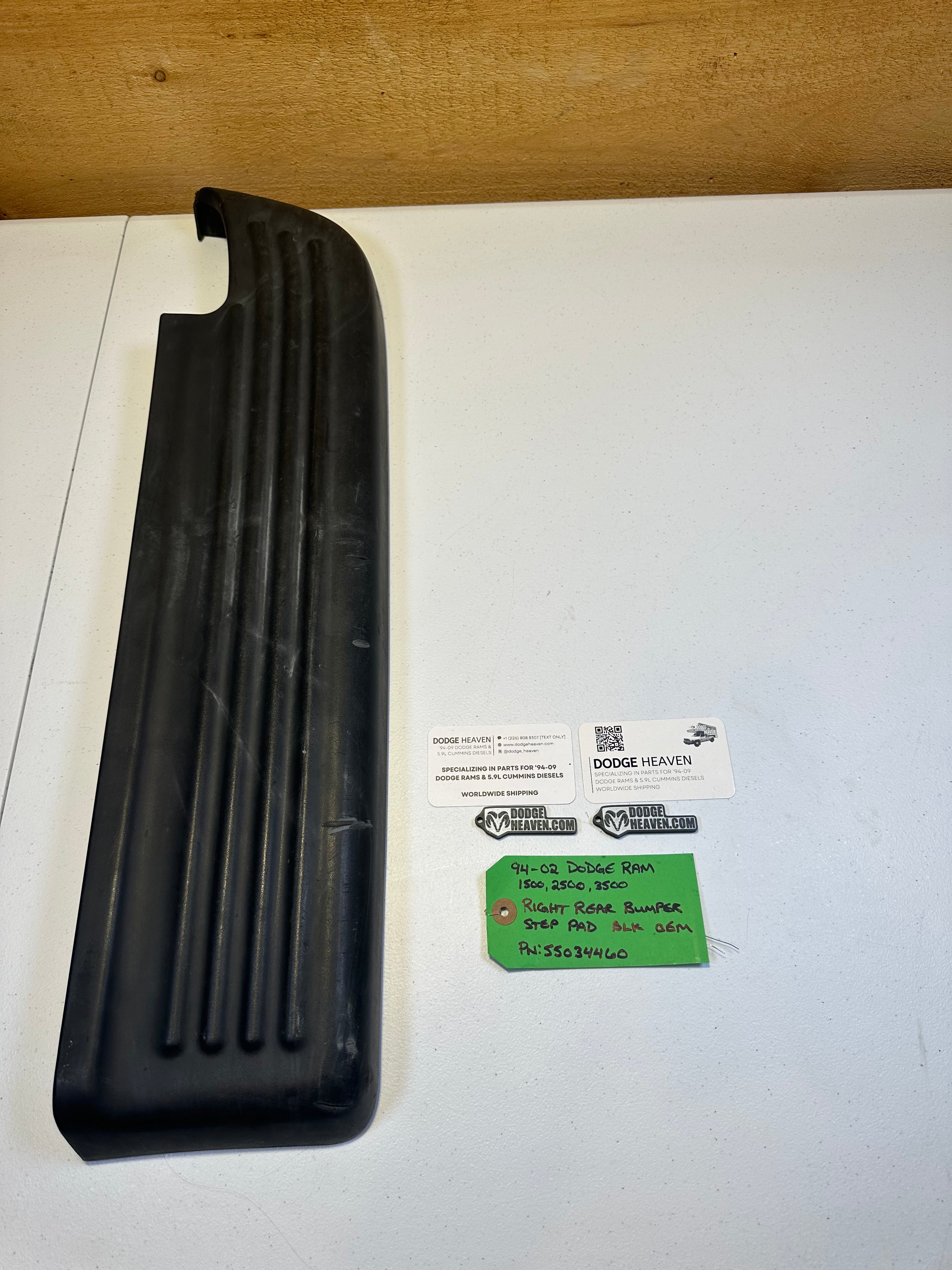 1998-2002 Dodge Ram 1500 2500 3500 Right Rear Bumper Pad Cover