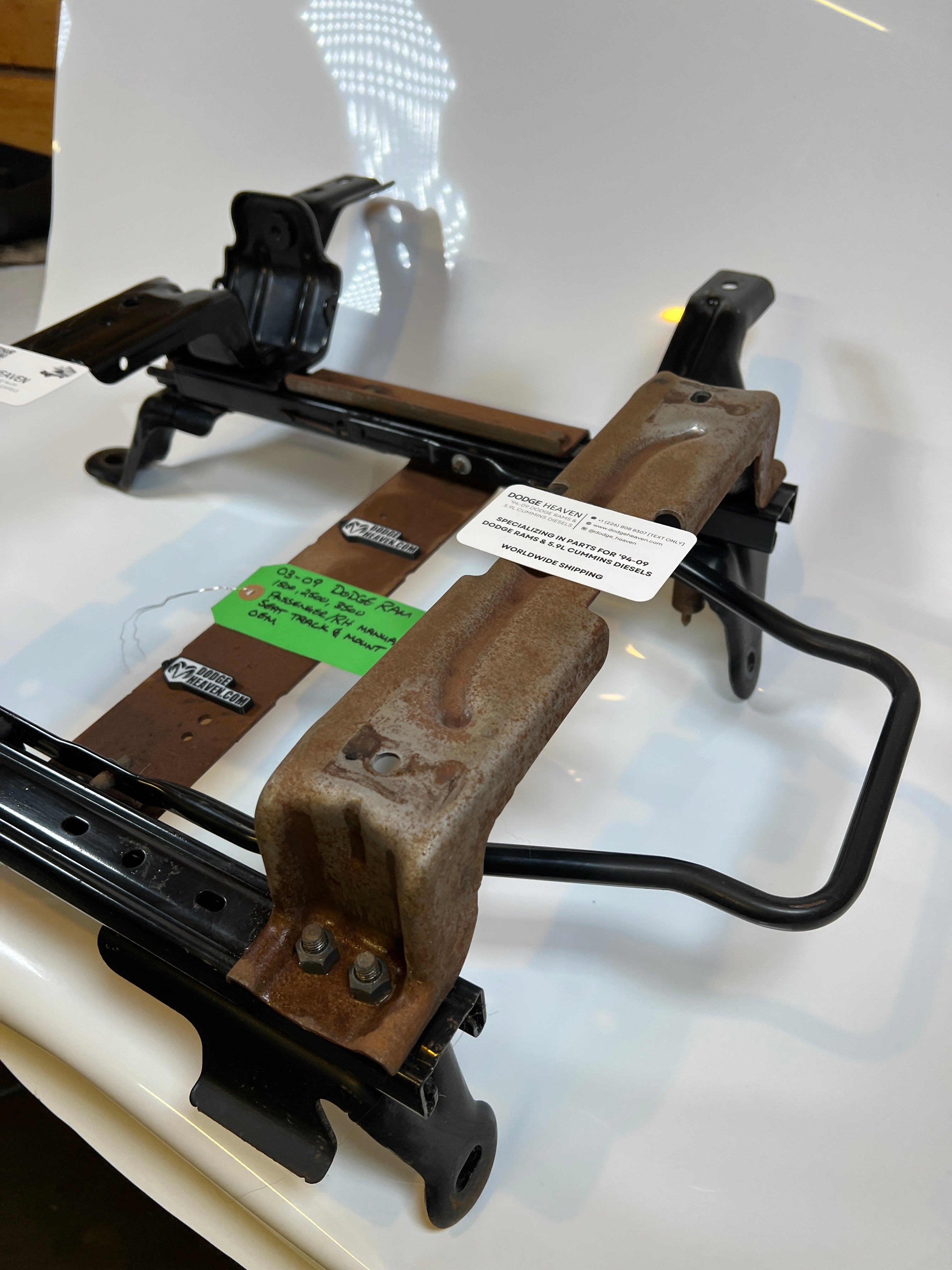 2002-2009 Dodge Ram Passenger Side Manual Seat Track & Mount 1500 2500 3500