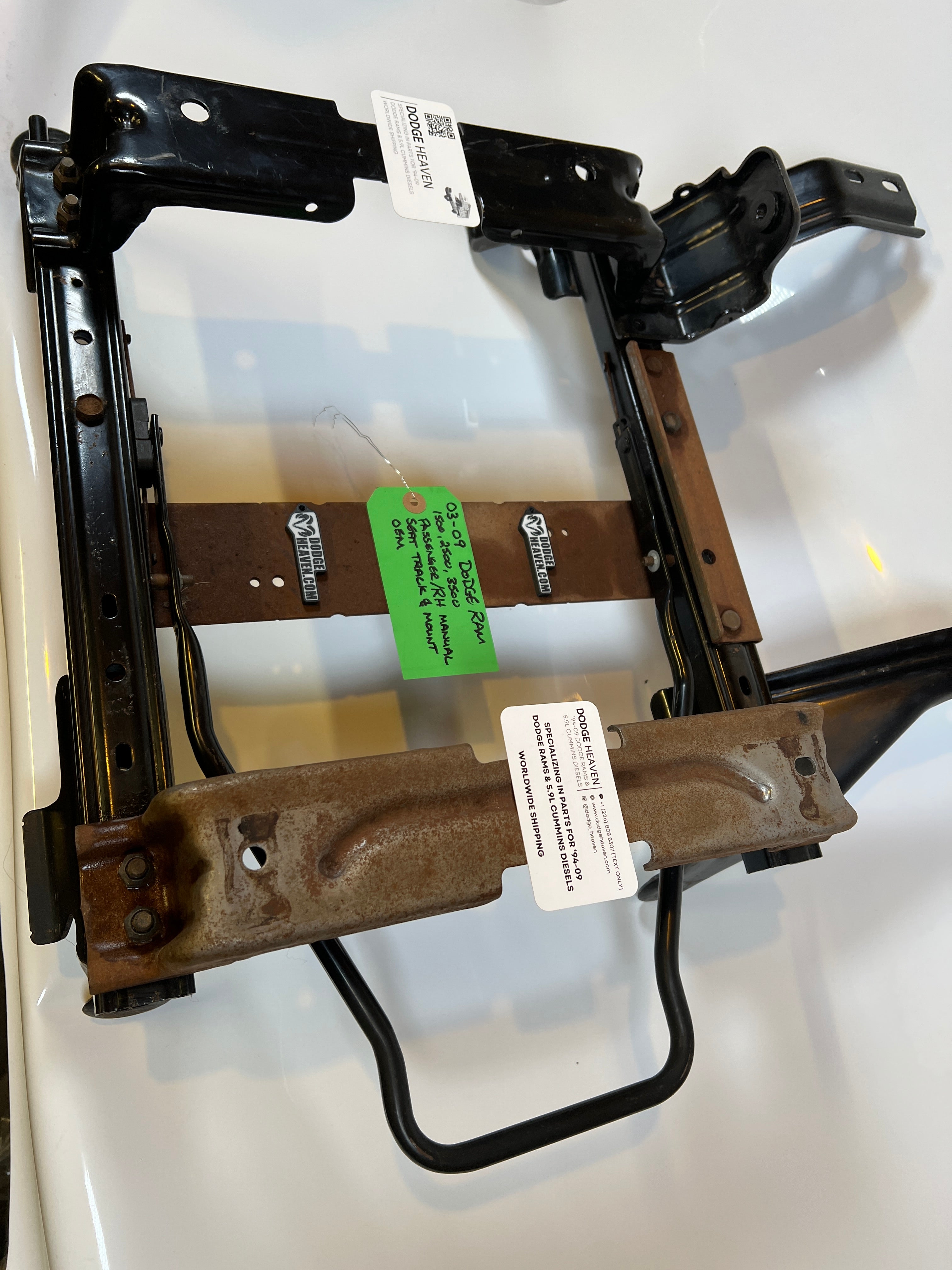 2002-2009 Dodge Ram Passenger Side Manual Seat Track & Mount 1500 2500 3500