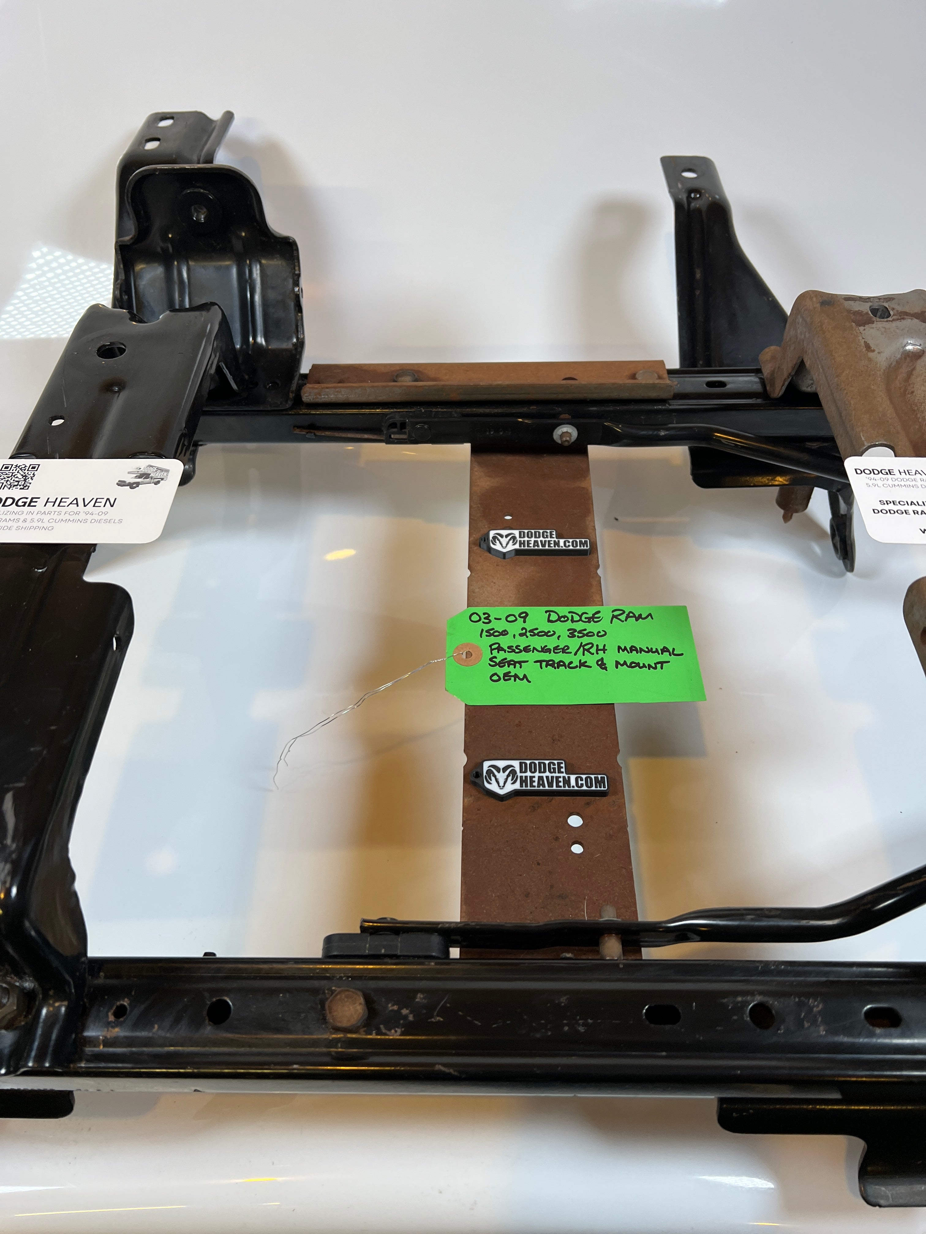 2002-2009 Dodge Ram Passenger Side Manual Seat Track & Mount 1500 2500 3500