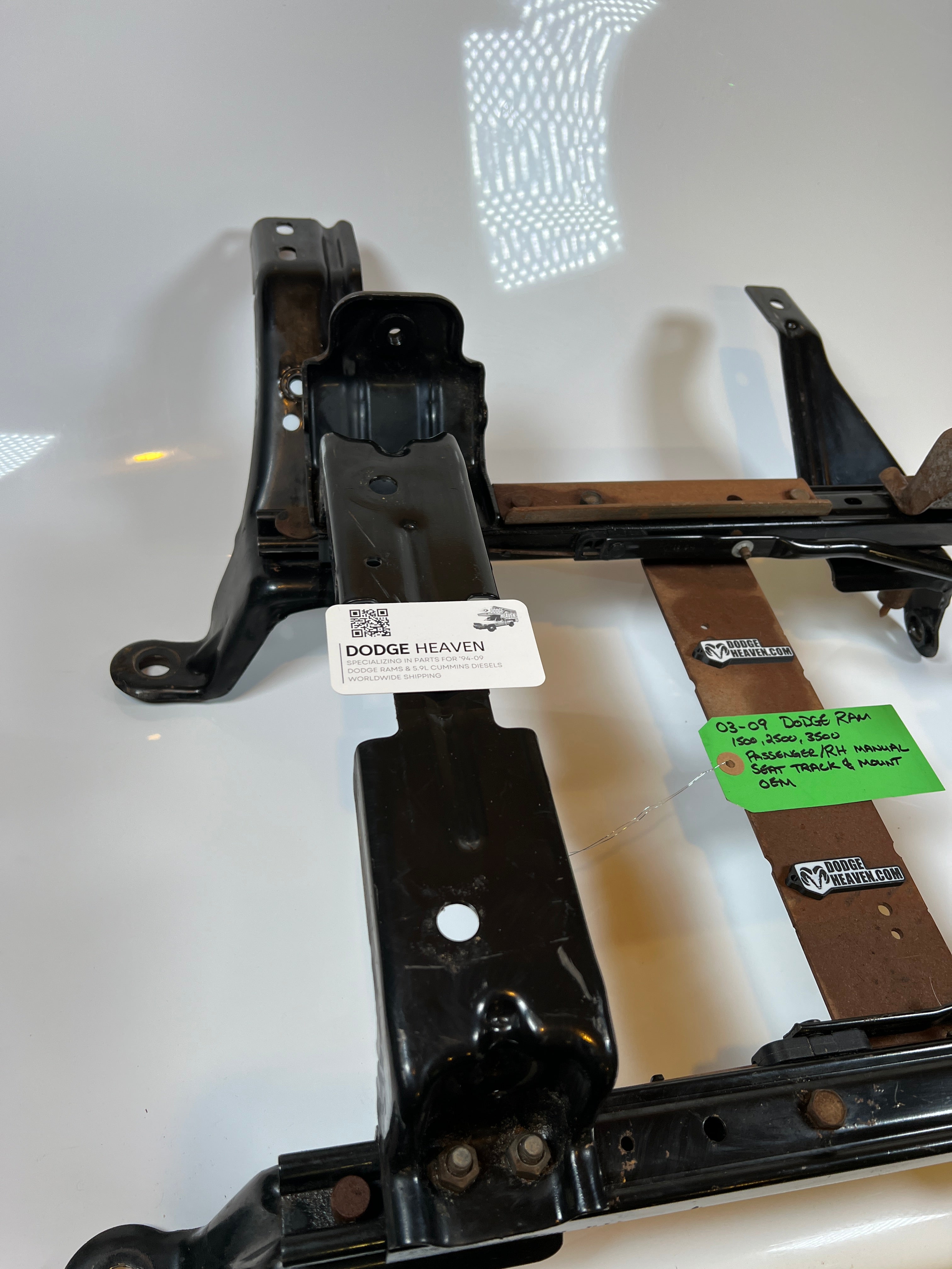 2002-2009 Dodge Ram Passenger Side Manual Seat Track & Mount 1500 2500 3500