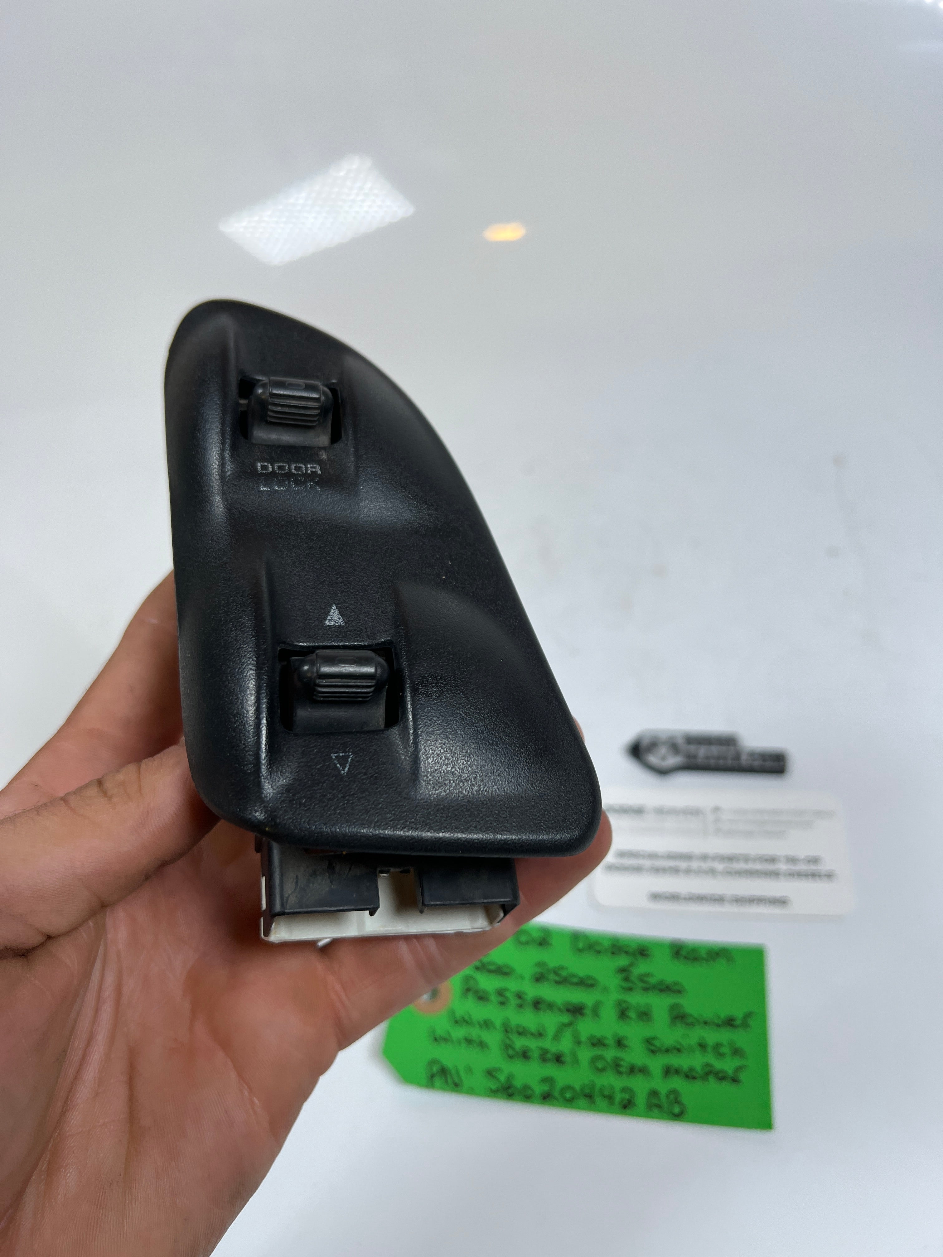 1999-2002 Dodge Ram Passenger Power Window / Lock Switch W Bezel