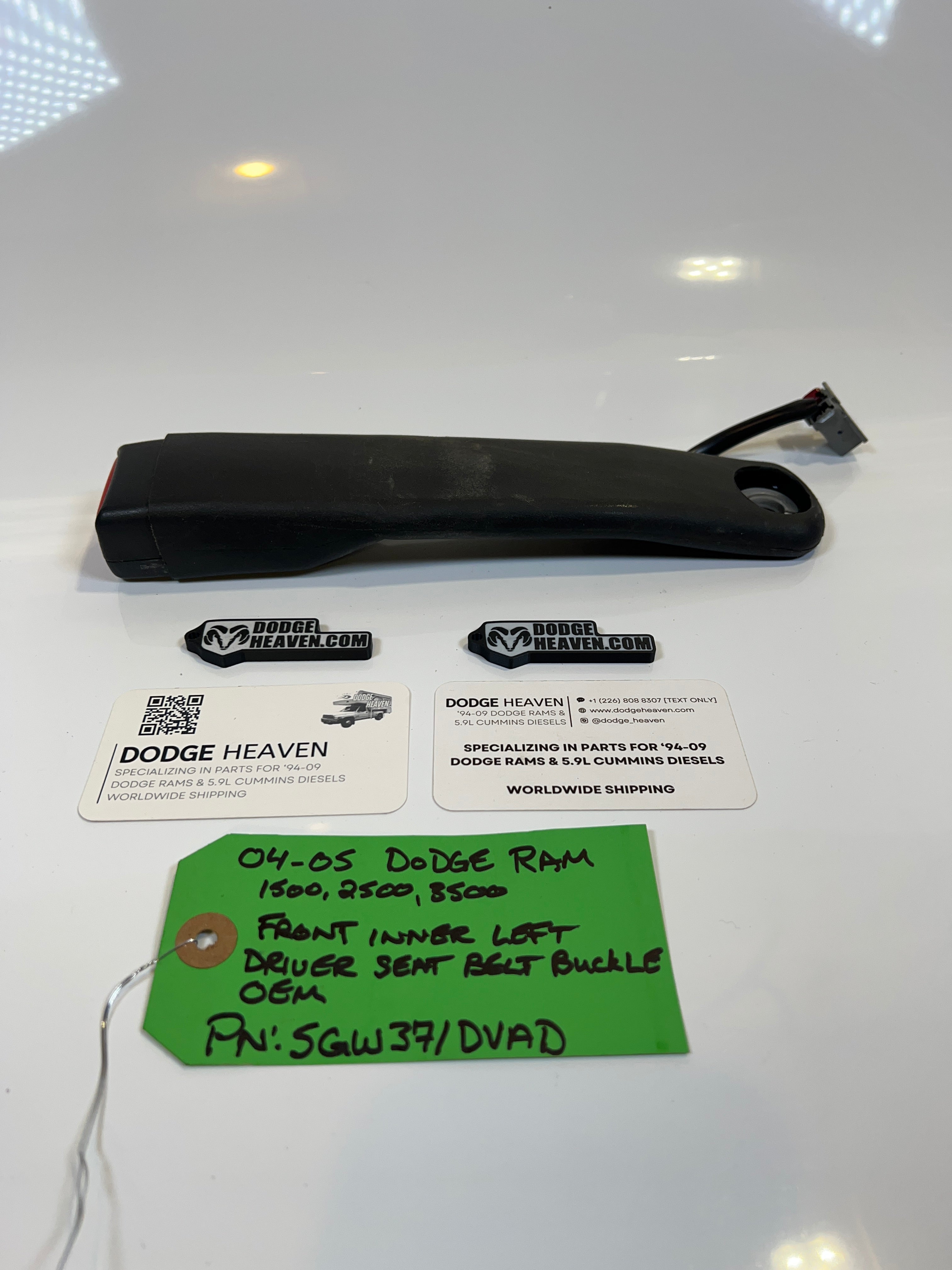2004-2005 Dodge Ram Front Driver Seatbelt Buckle 1500 2500 3500