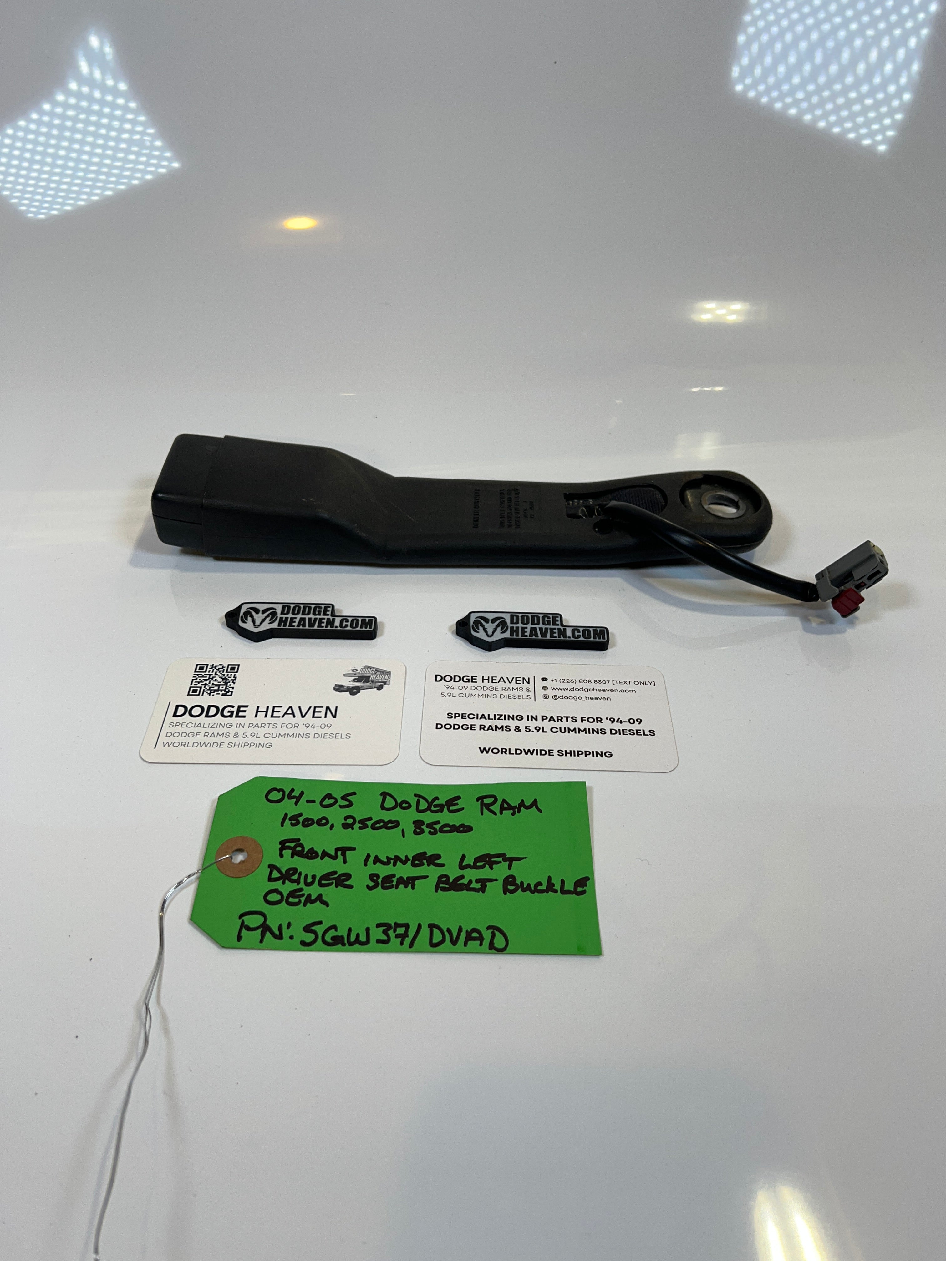 2004-2005 Dodge Ram Front Driver Seatbelt Buckle 1500 2500 3500