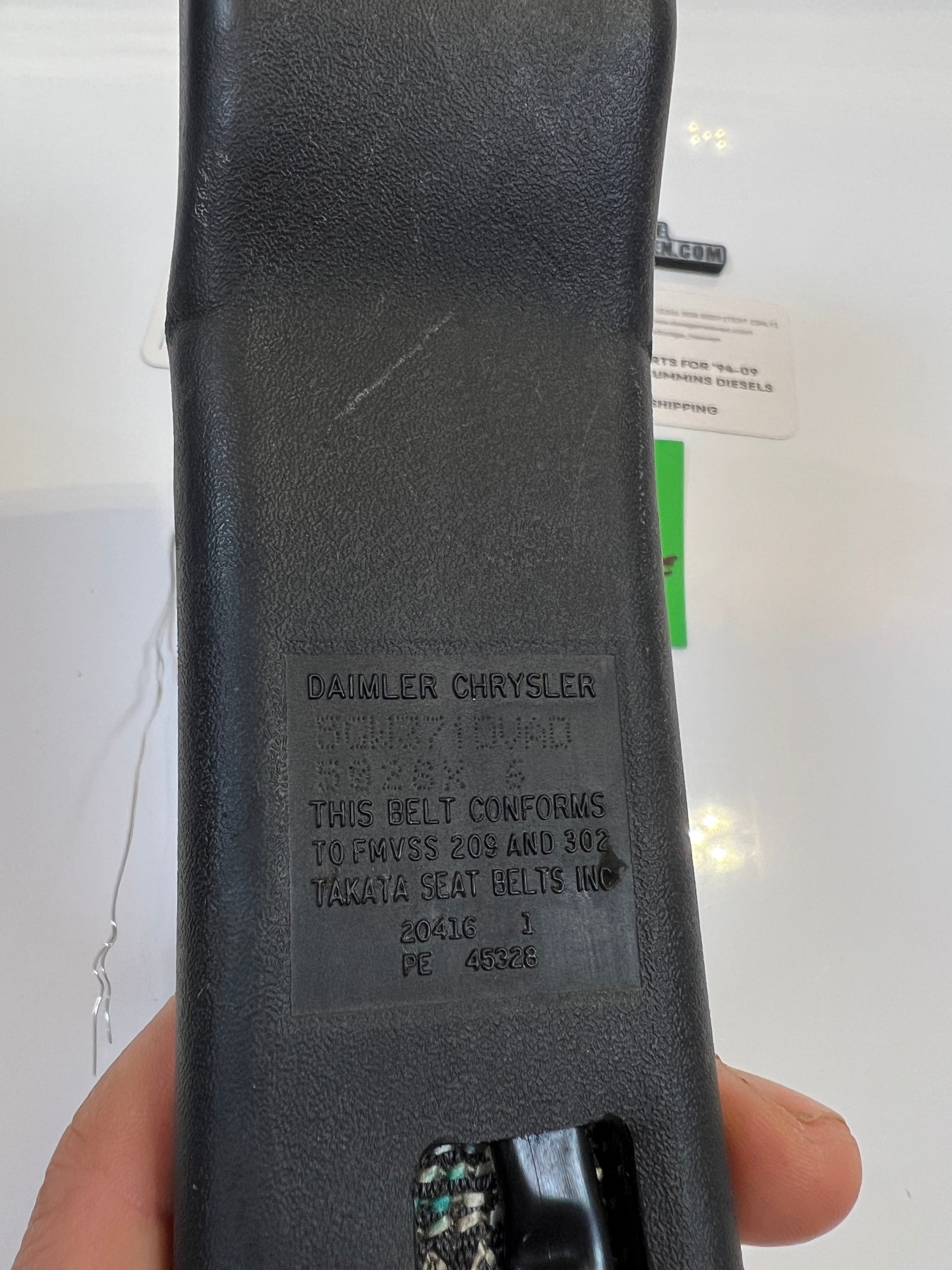 2004-2005 Dodge Ram Front Driver Seatbelt Buckle 1500 2500 3500