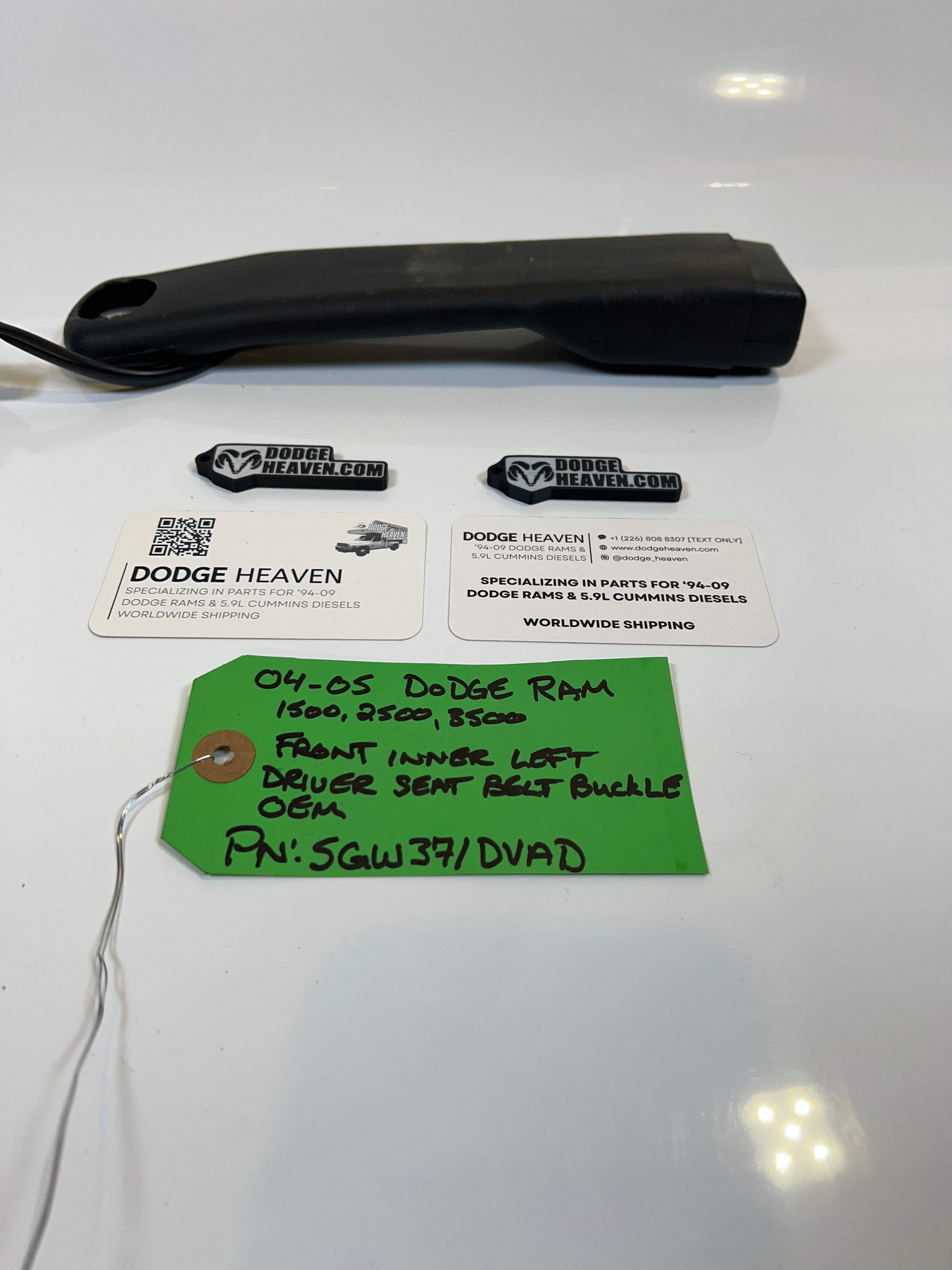 2004-2005 Dodge Ram Front Driver Seatbelt Buckle 1500 2500 3500