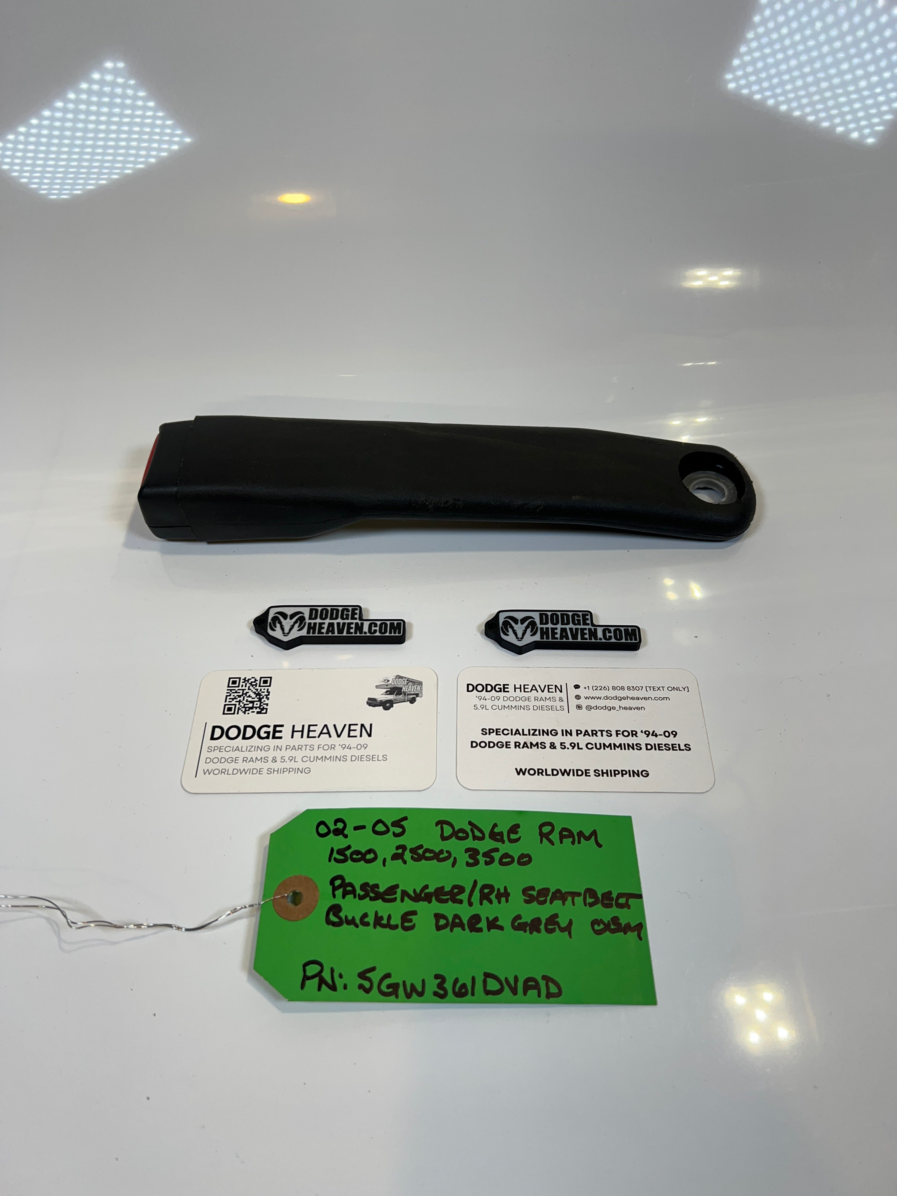 2002-2005 Dodge Ram Front Passenger Seatbelt buckle 1500 2500 3500