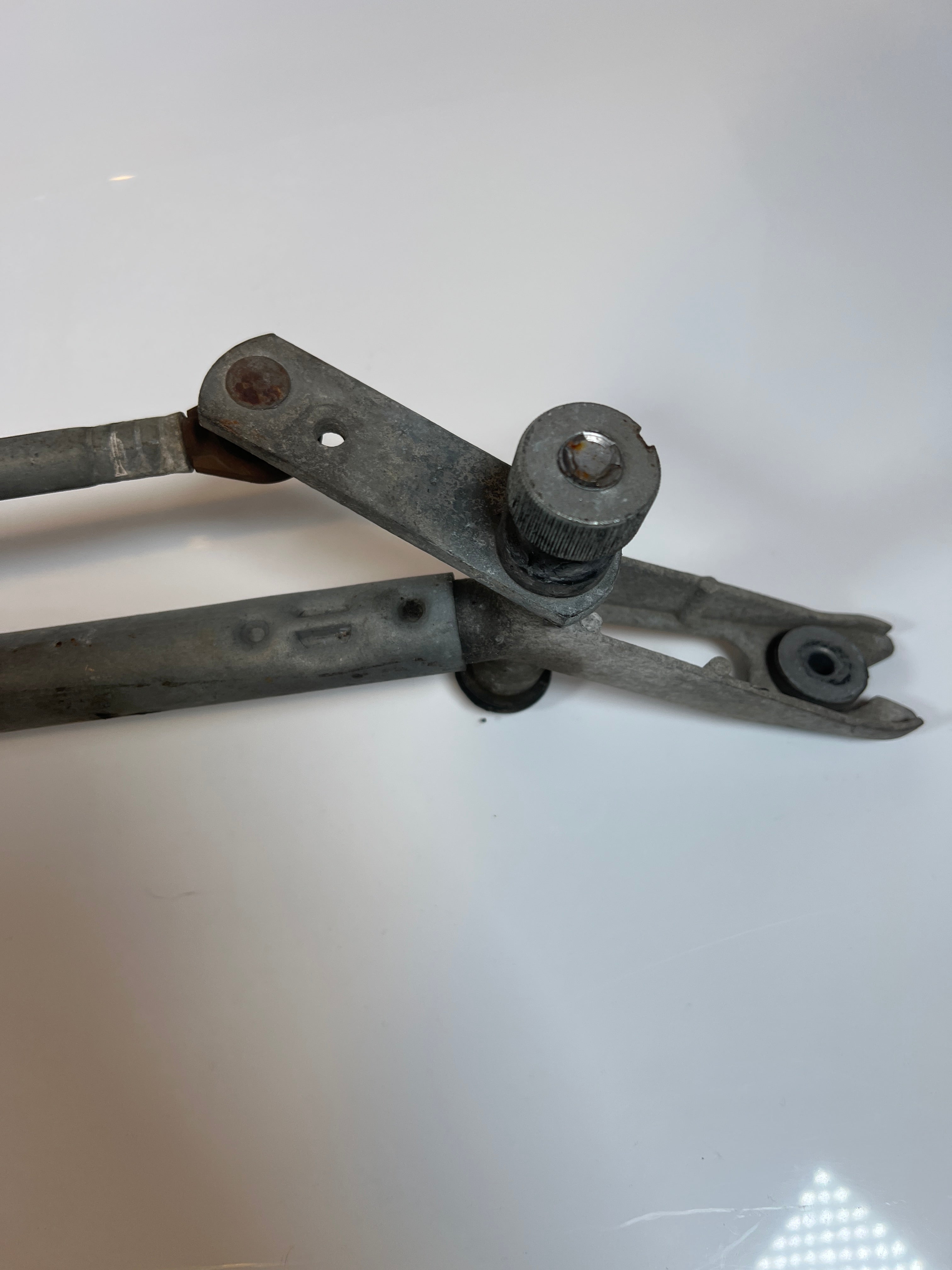 2002-2004 Dodge Ram Windshield Wiper Motor & Linkage