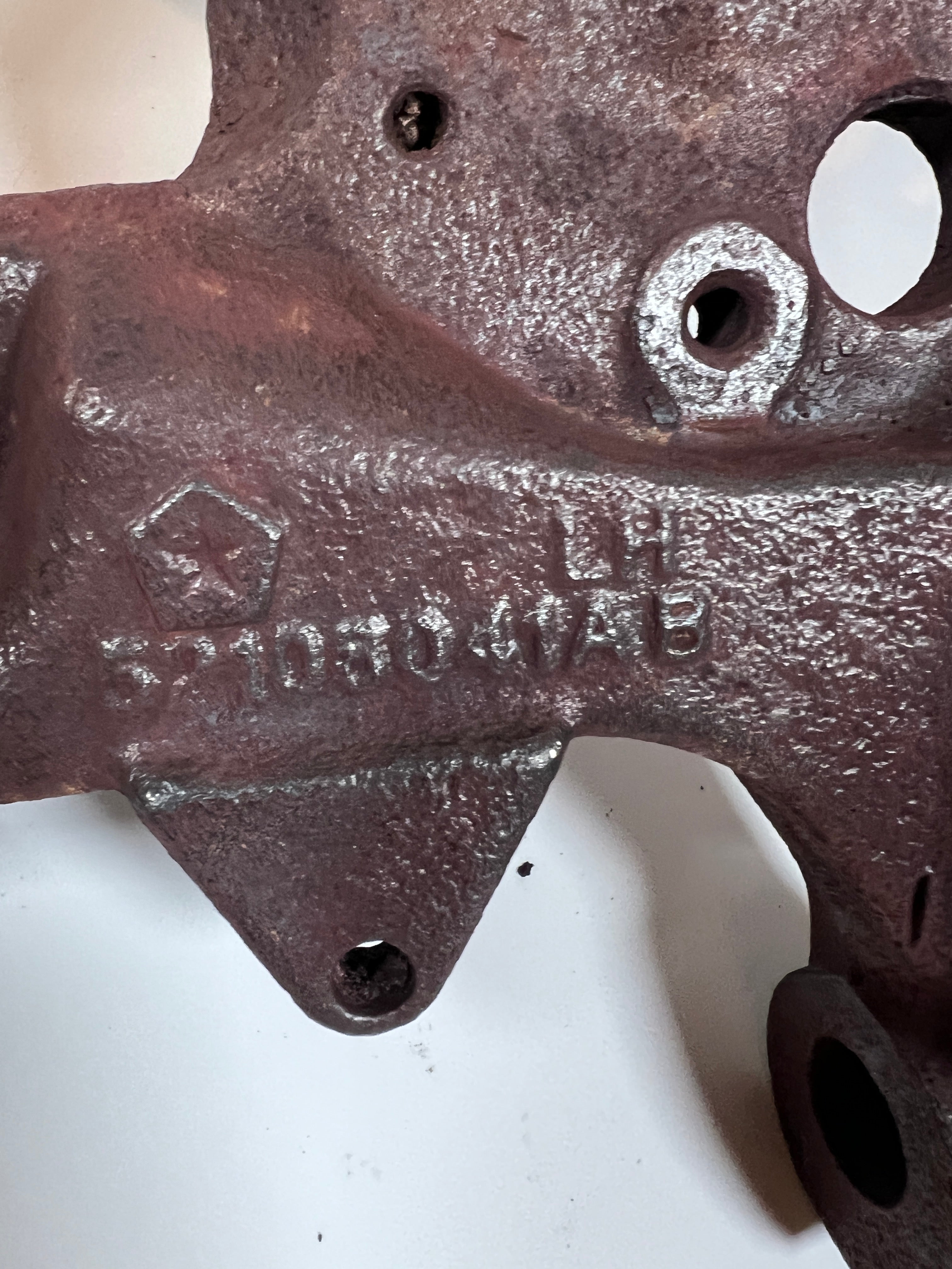 2000-2002 Dodge Ram 2500 3500 2WD Front Driver Side Spindle