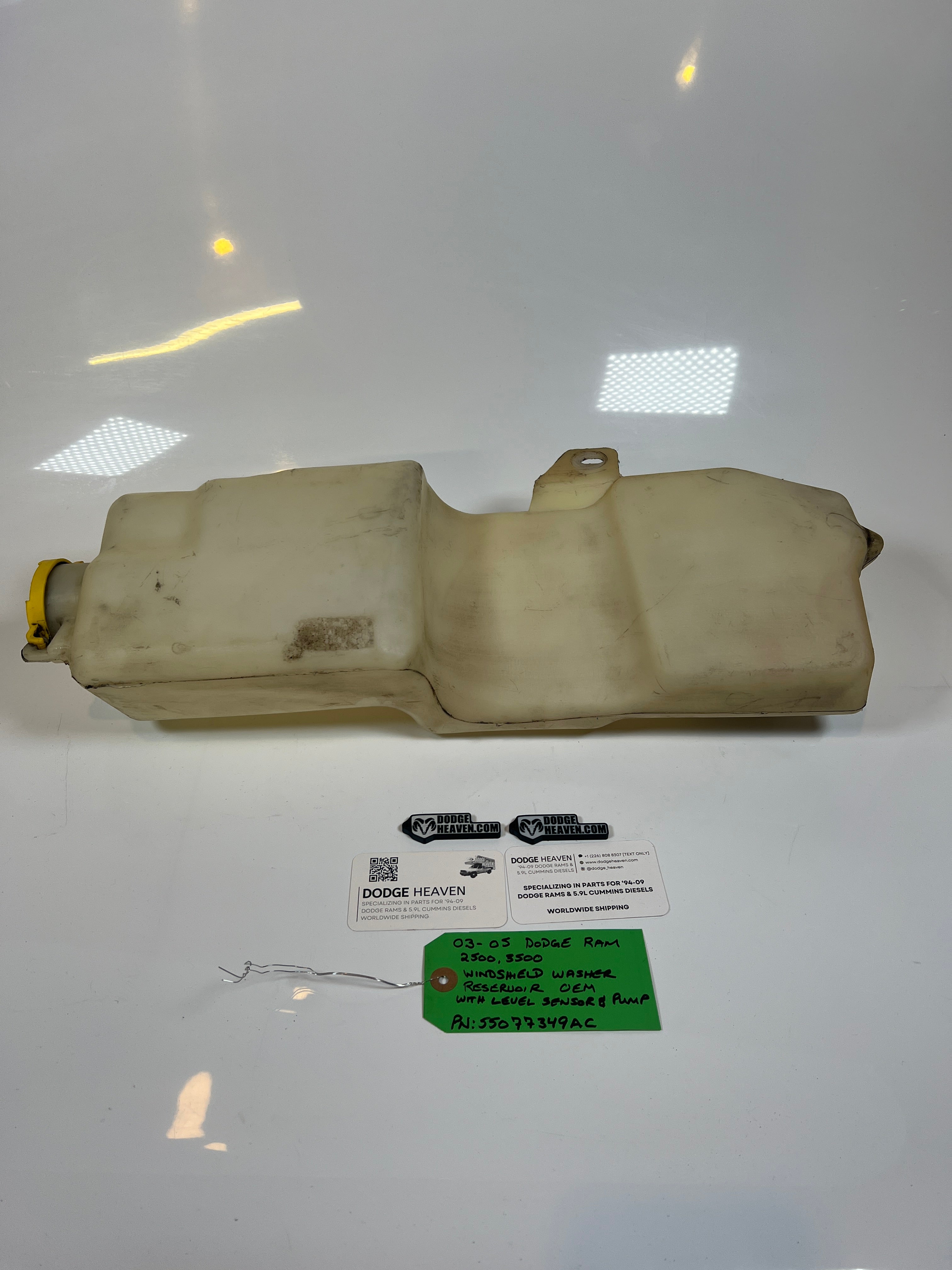 2003-2005 Dodge Ram Windshield Washer Reservoir & Pump
