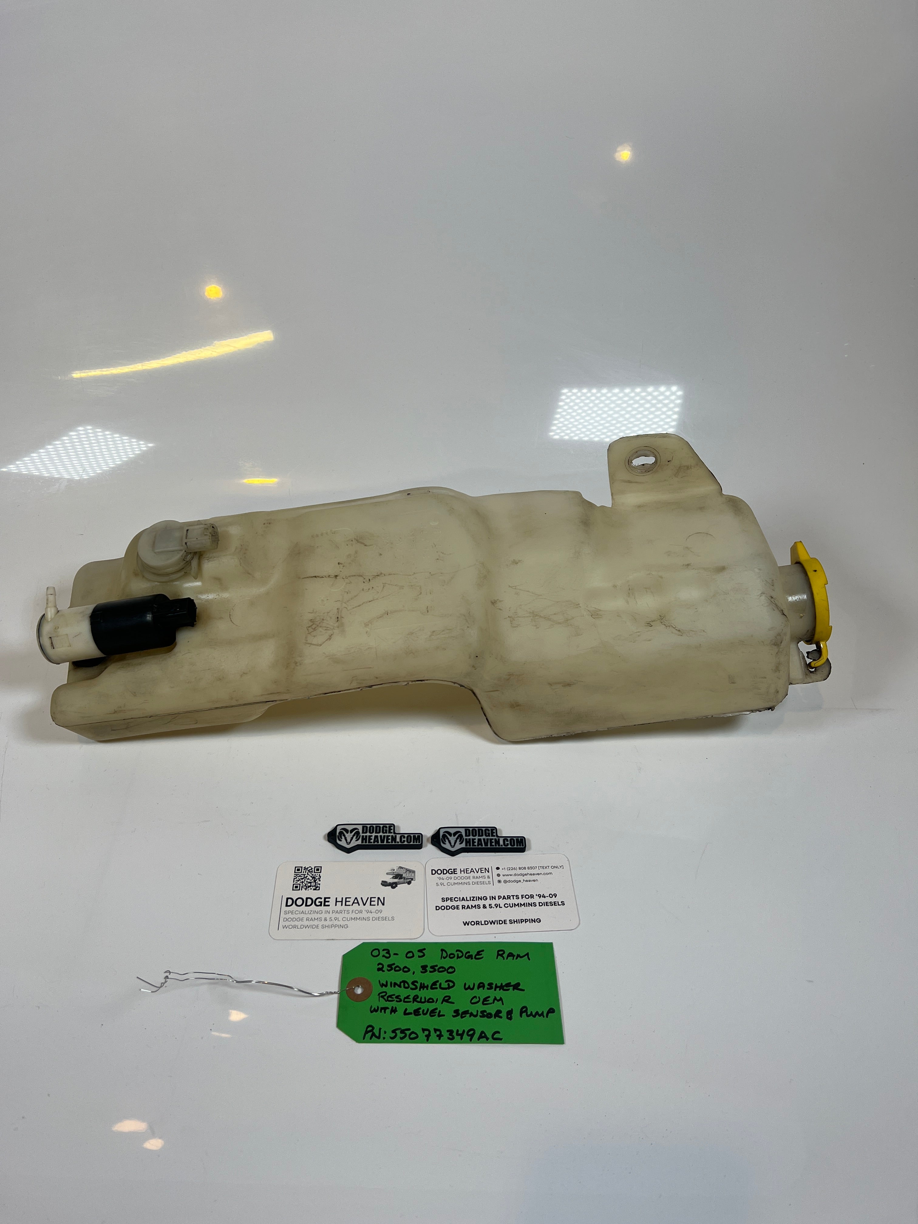 2003-2005 Dodge Ram Windshield Washer Reservoir & Pump