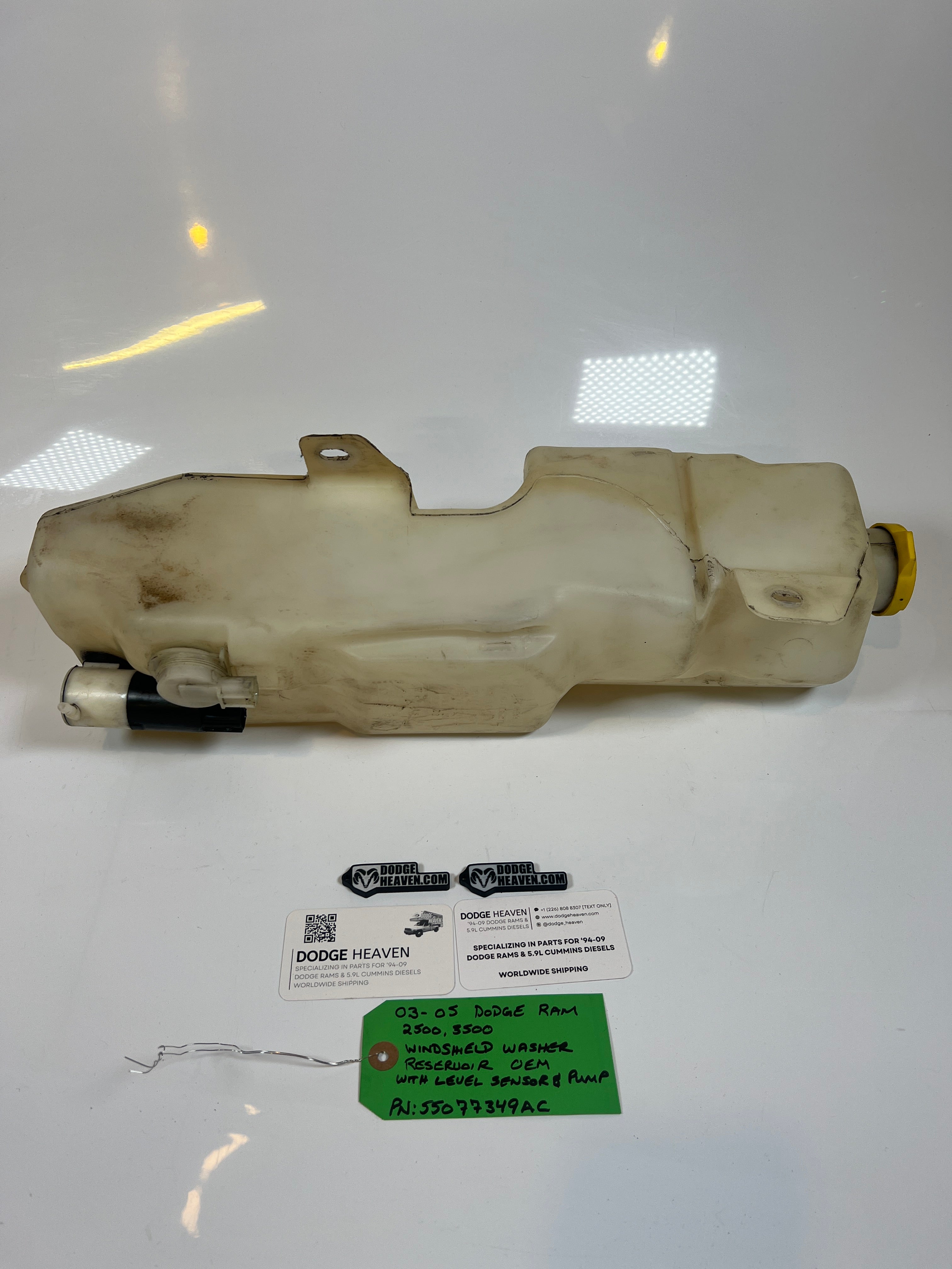 2003-2005 Dodge Ram Windshield Washer Reservoir & Pump