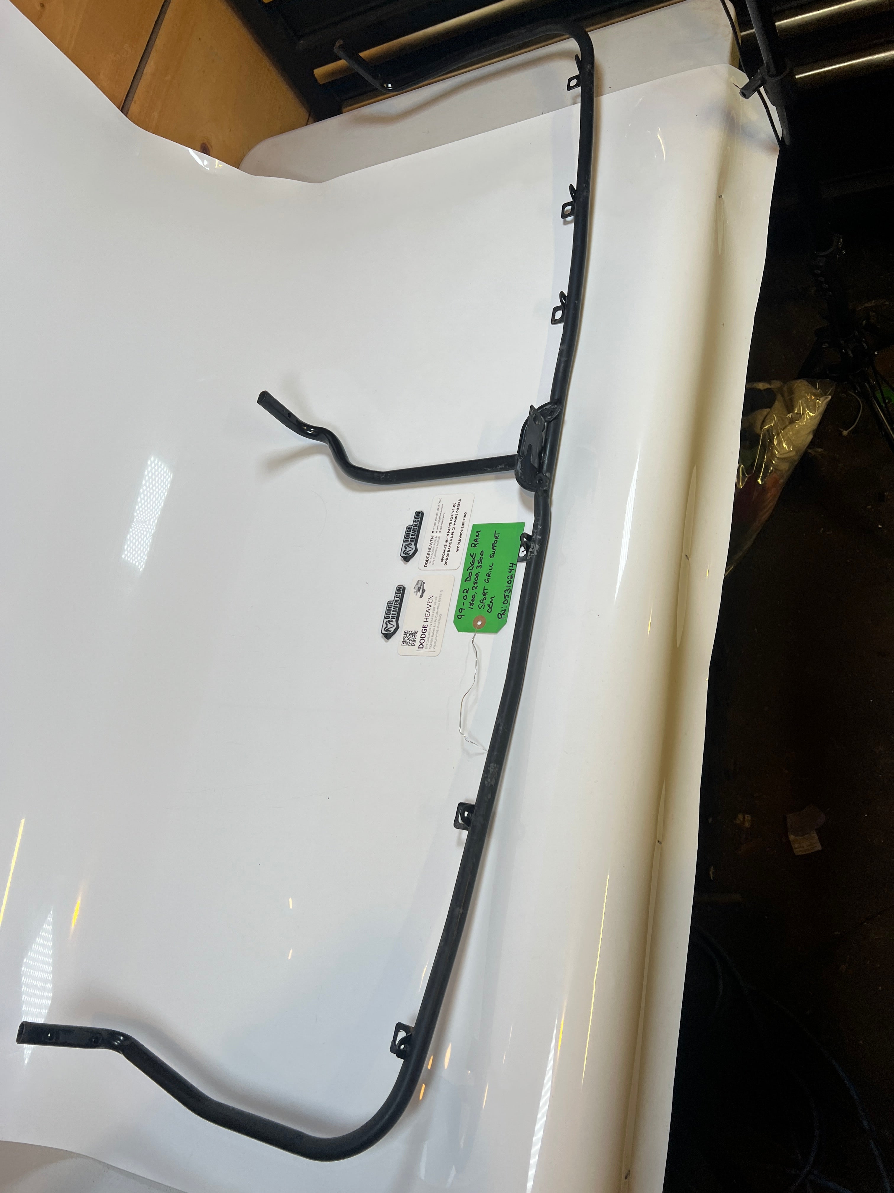 1999-2002 Dodge Ram Sport Grille Support Bracket 1500 2500 3500