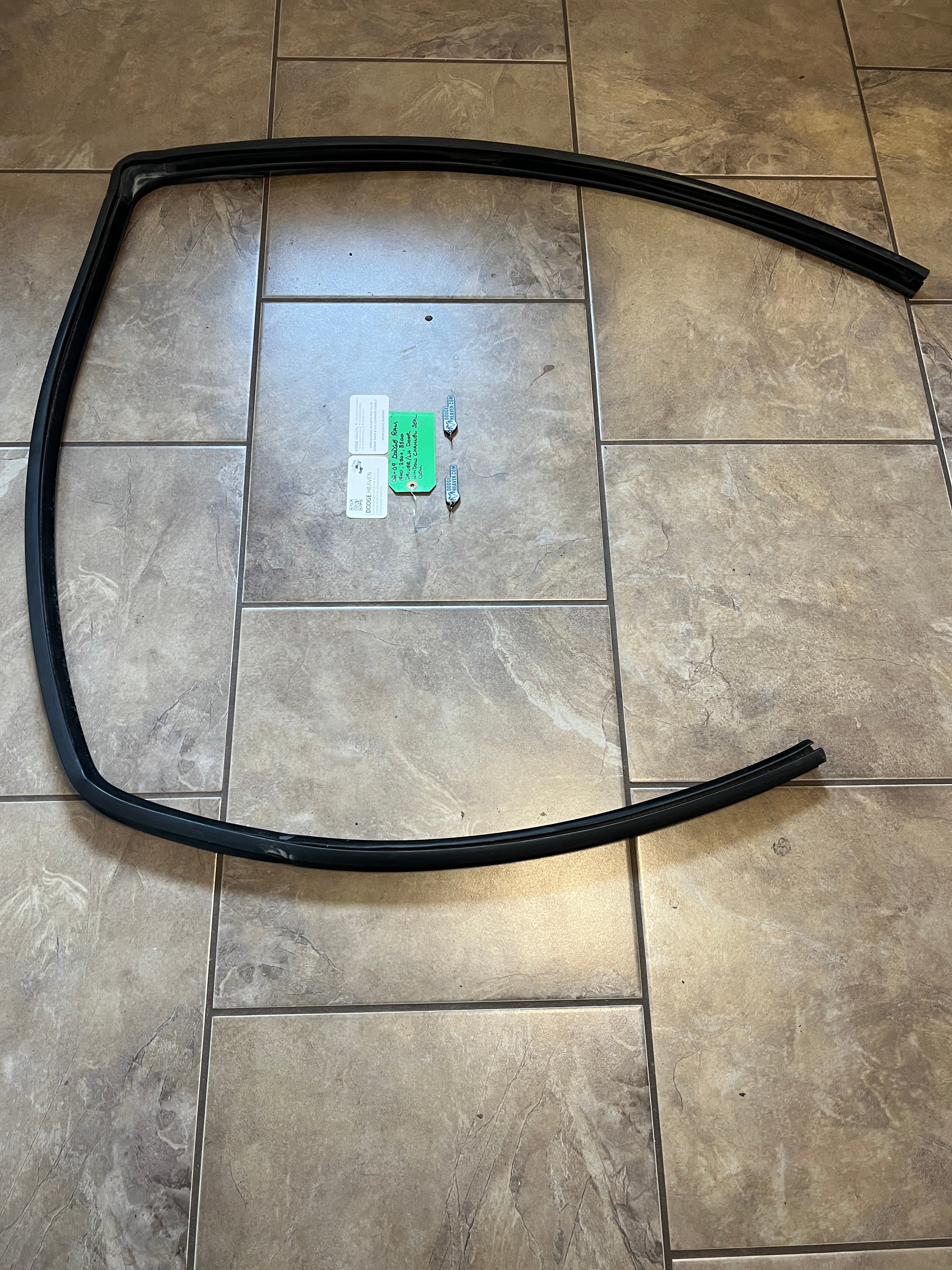 2002-2009 Dodge Ram Driver Front Door Window Channel Seal 1500 2500 3500