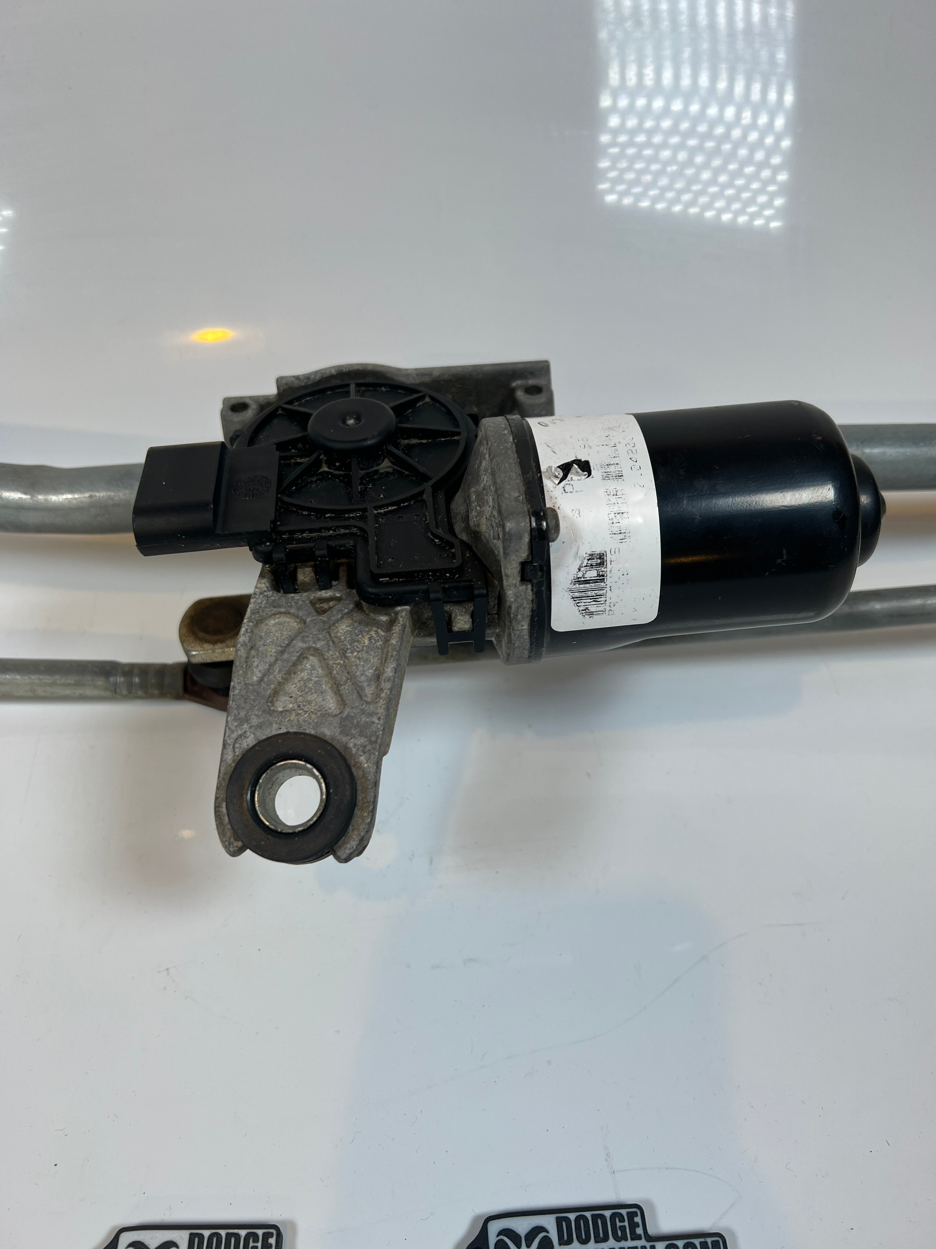 2003-2009 Dodge Ram Windshield Wiper Motor & Linkage