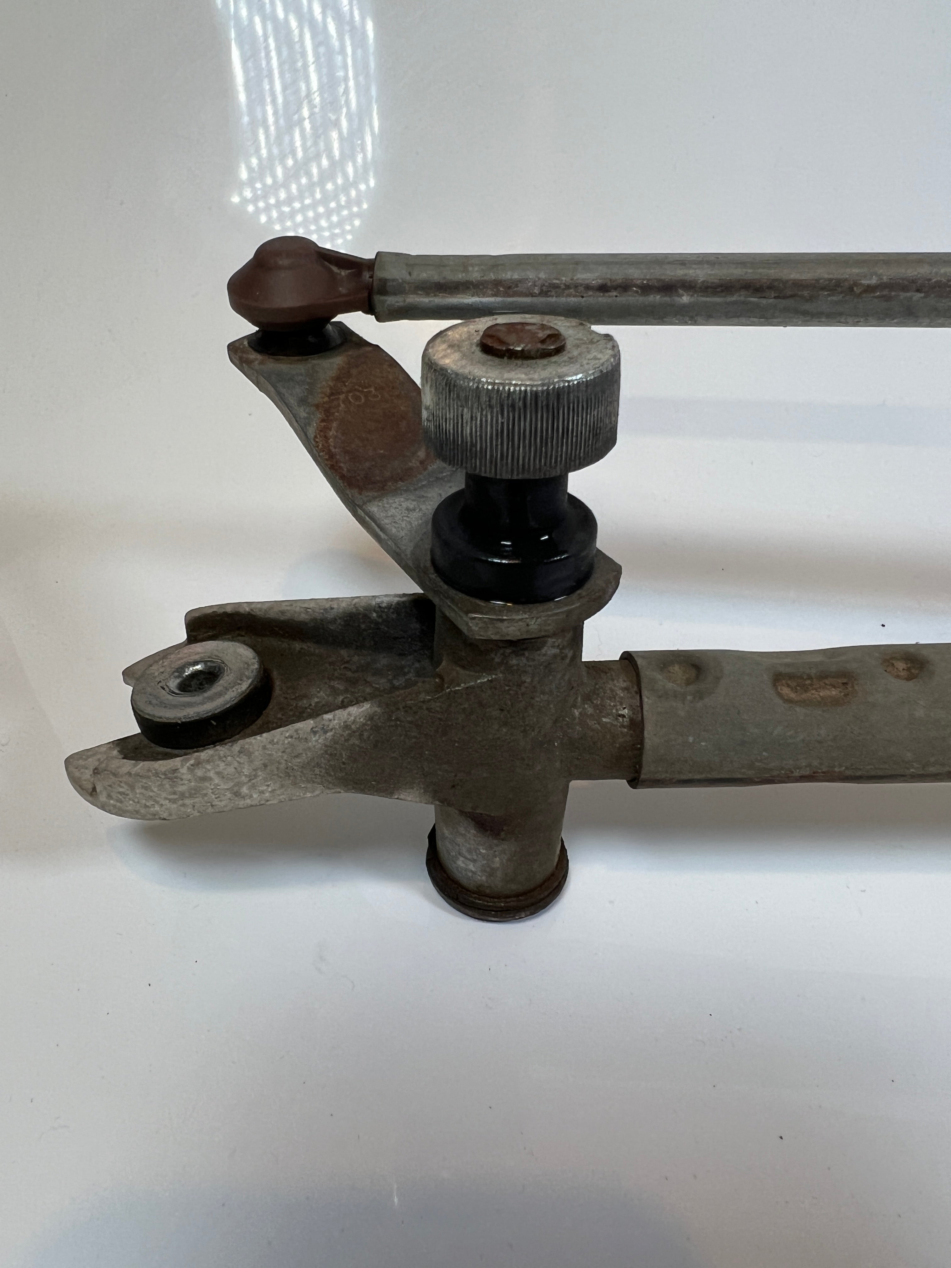 2003-2009 Dodge Ram Windshield Wiper Motor & Linkage