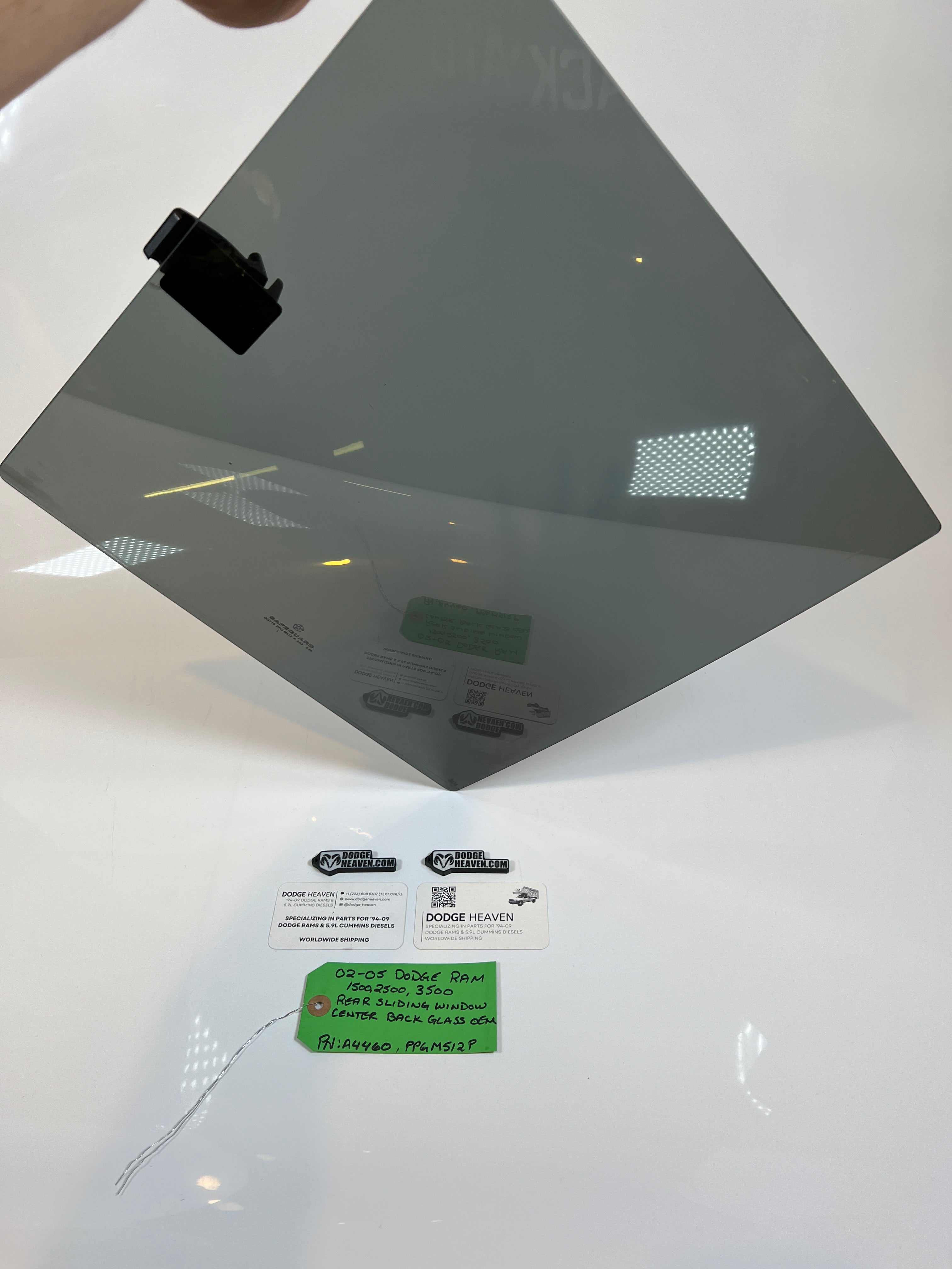 2002-2005 Dodge Ram 1500-3500 Rear Sliding Window Center Back Glass