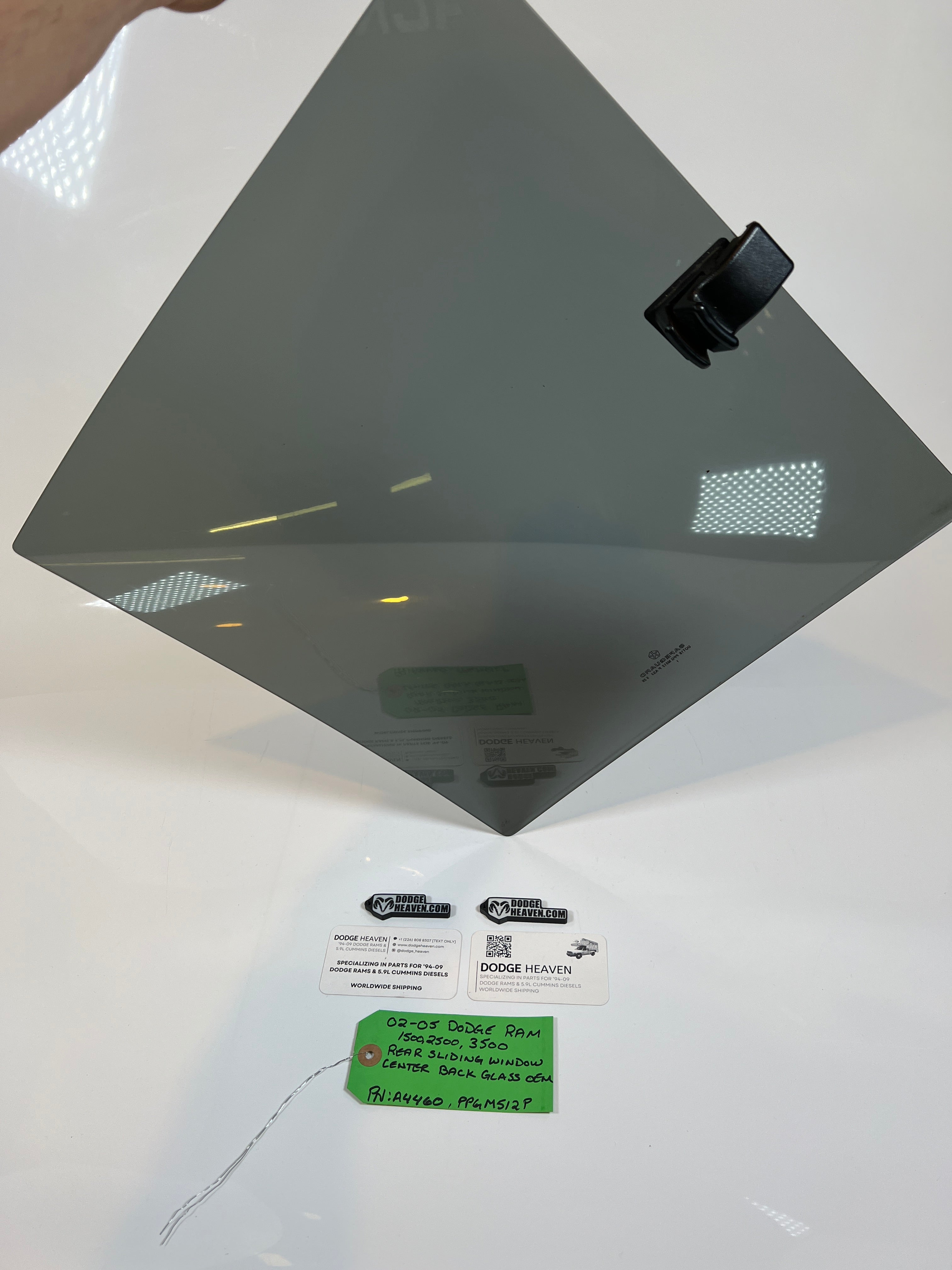 2002-2005 Dodge Ram 1500-3500 Rear Sliding Window Center Back Glass