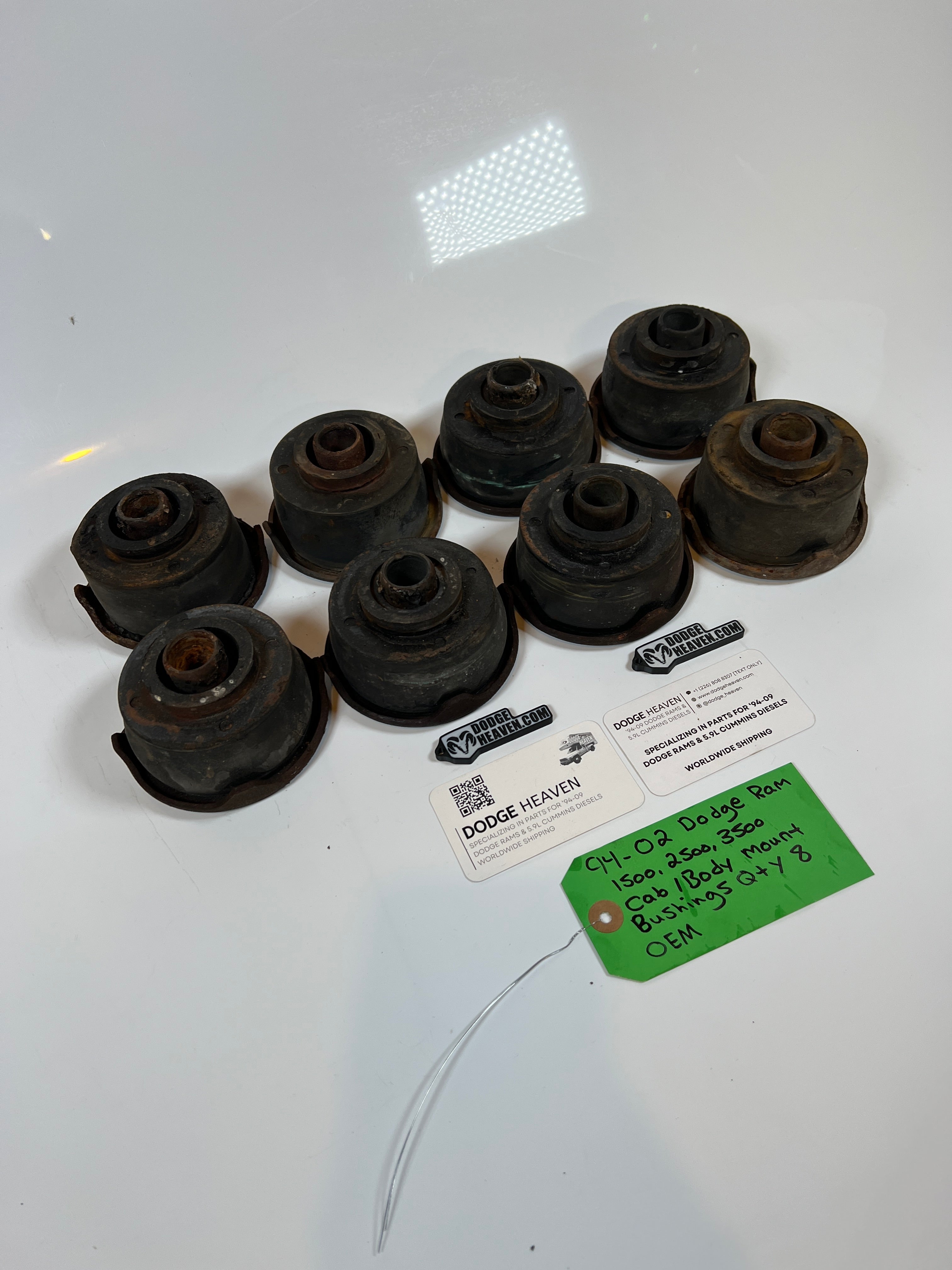 1994-2002 Dodge Ram 1500 2500 3500 Cab / Body mount bushings Qty 8