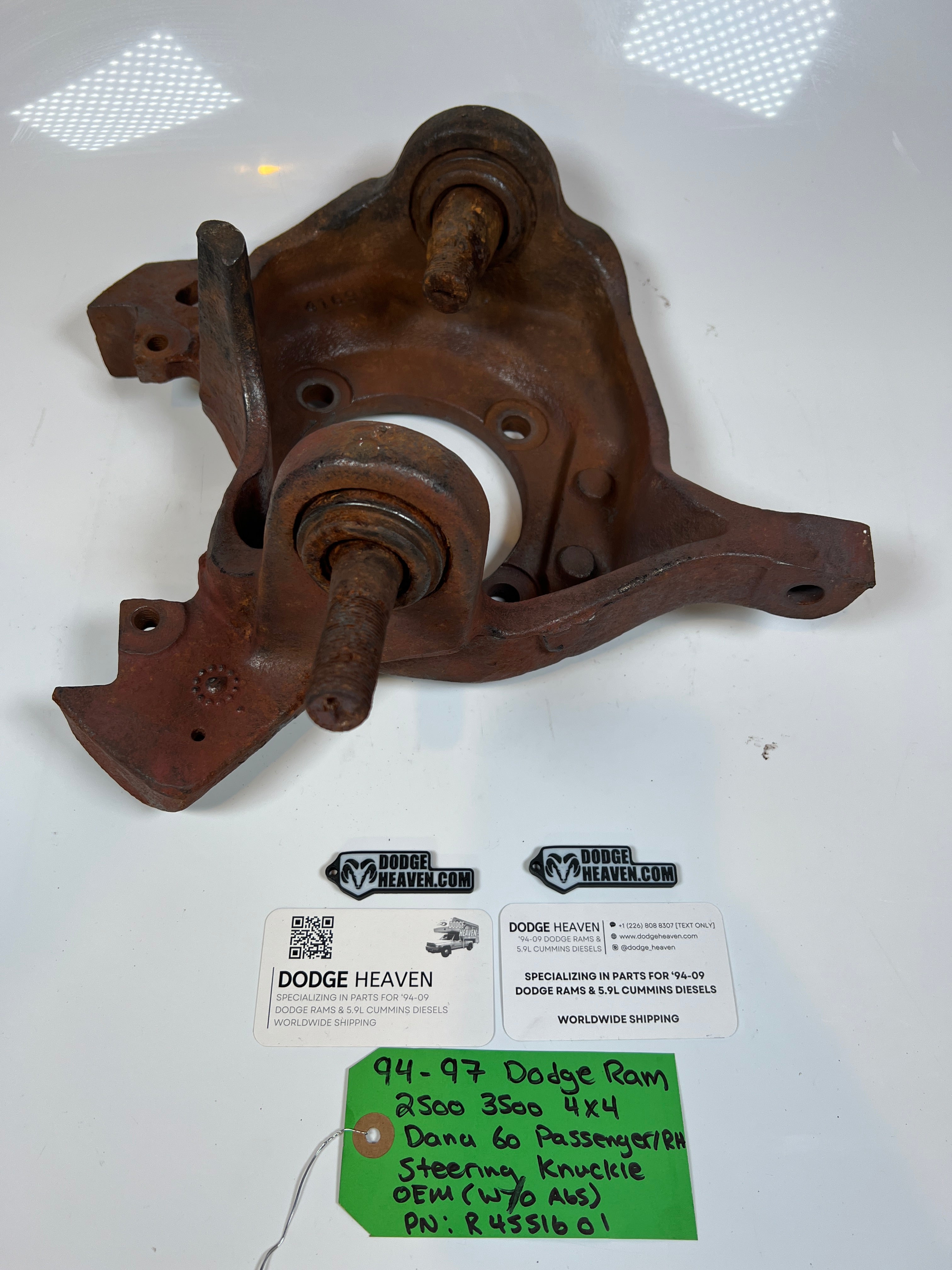 1994-1997 Dodge Ram 2500 3500 Dana 60 4x4 Steering knuckle Pass