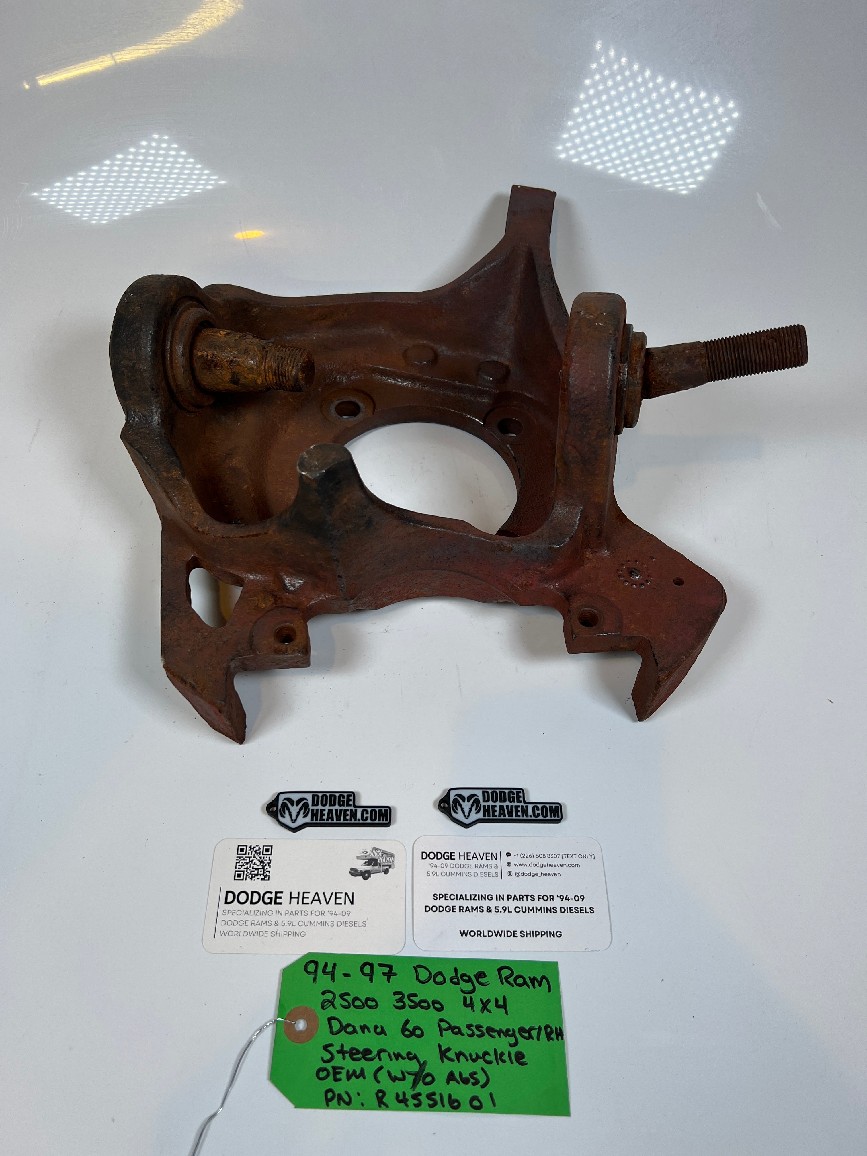 1994-1997 Dodge Ram 2500 3500 Dana 60 4x4 Steering knuckle Pass