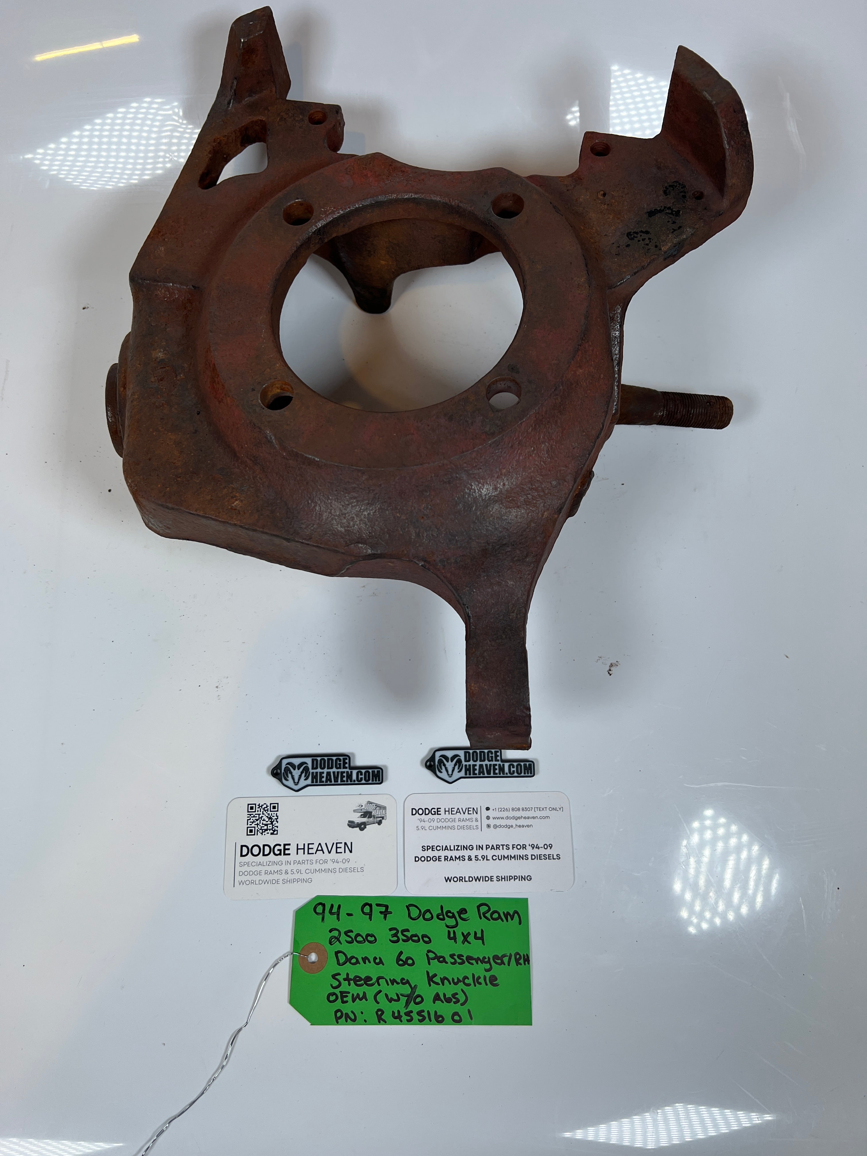 1994-1997 Dodge Ram 2500 3500 Dana 60 4x4 Steering knuckle Pass