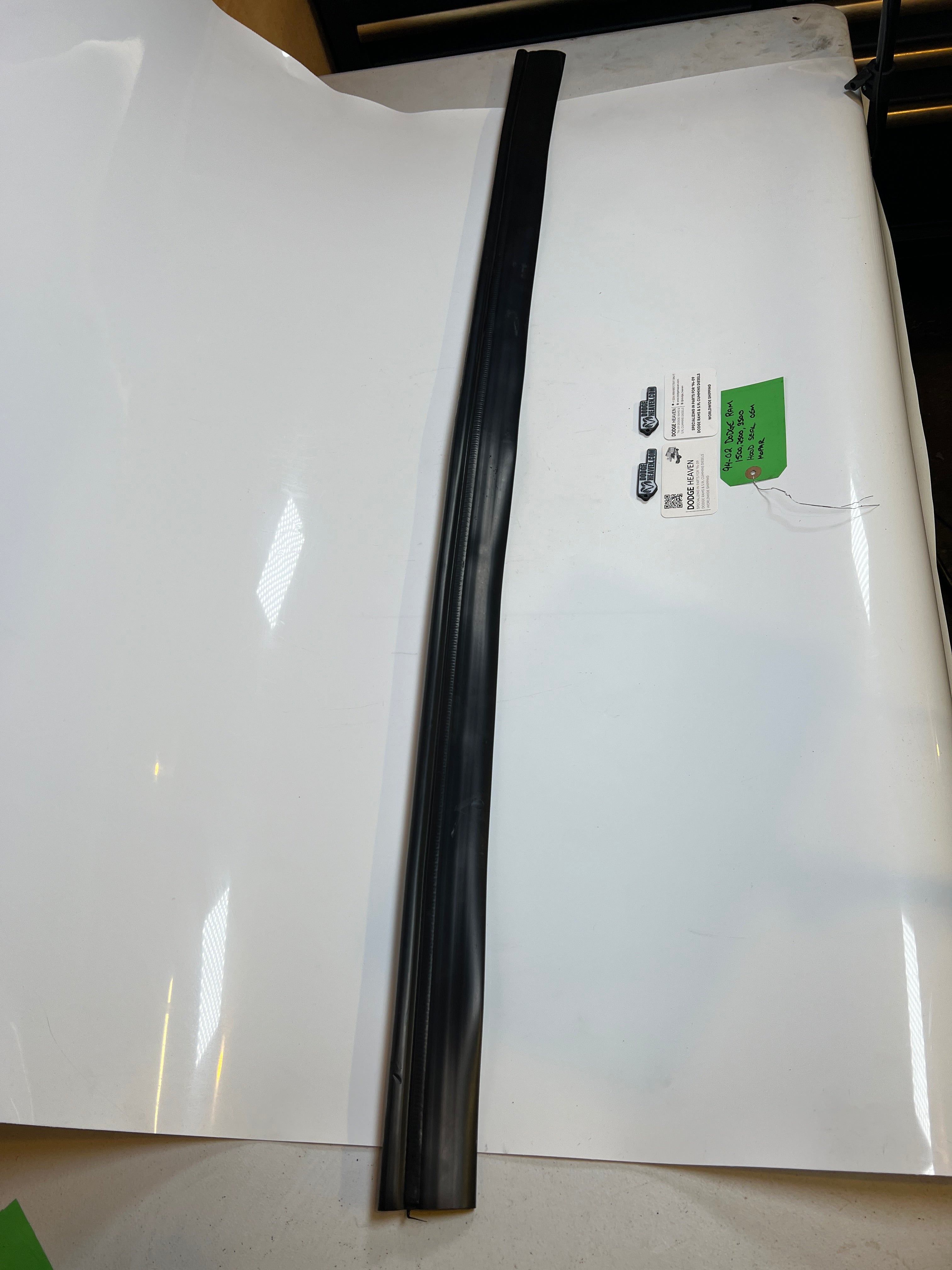 1994-2002 Dodge Ram 1500 2500 3500 Hood / Engine Bay Weather Strip Seal