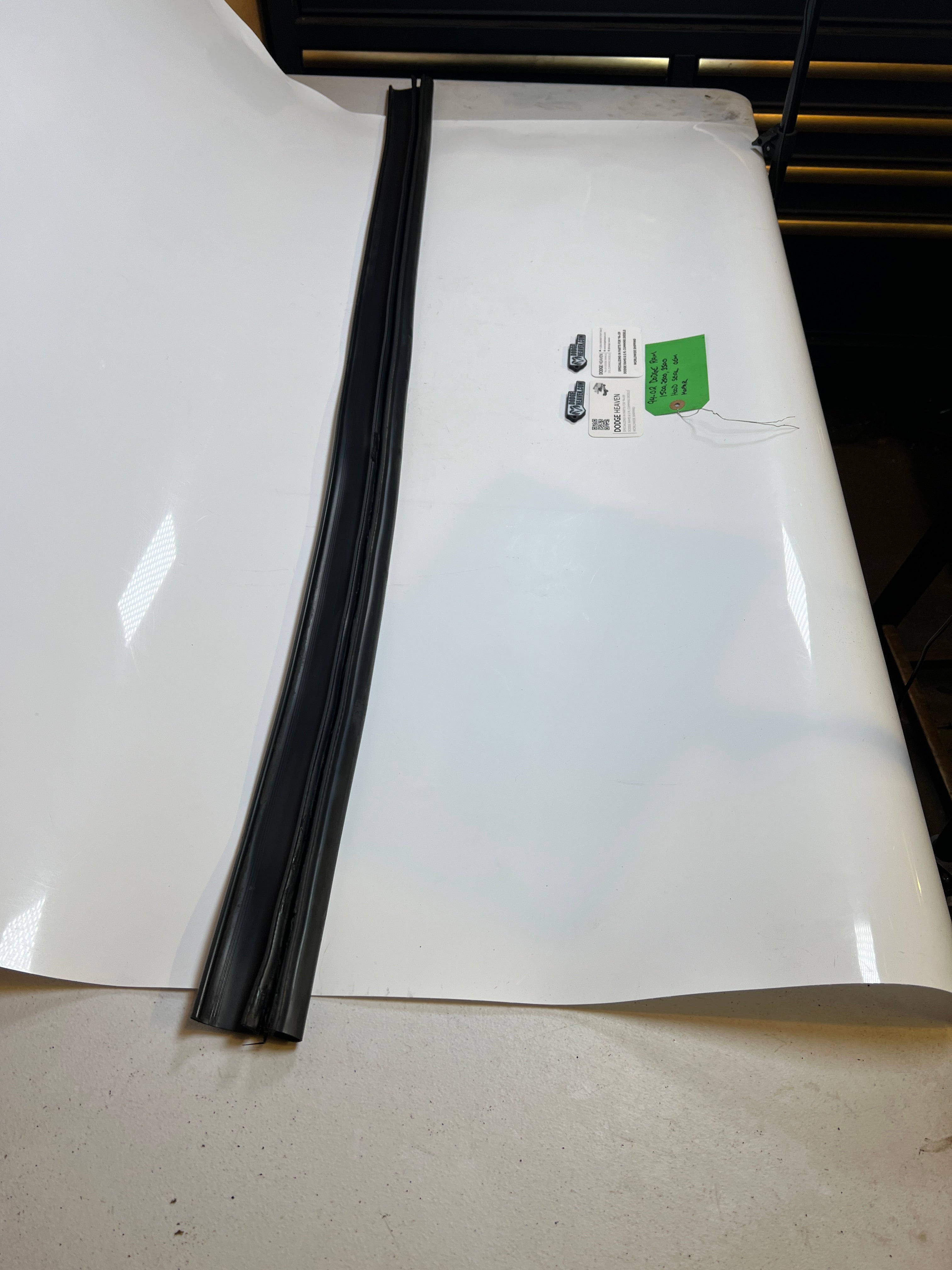 1994-2002 Dodge Ram 1500 2500 3500 Hood / Engine Bay Weather Strip Seal