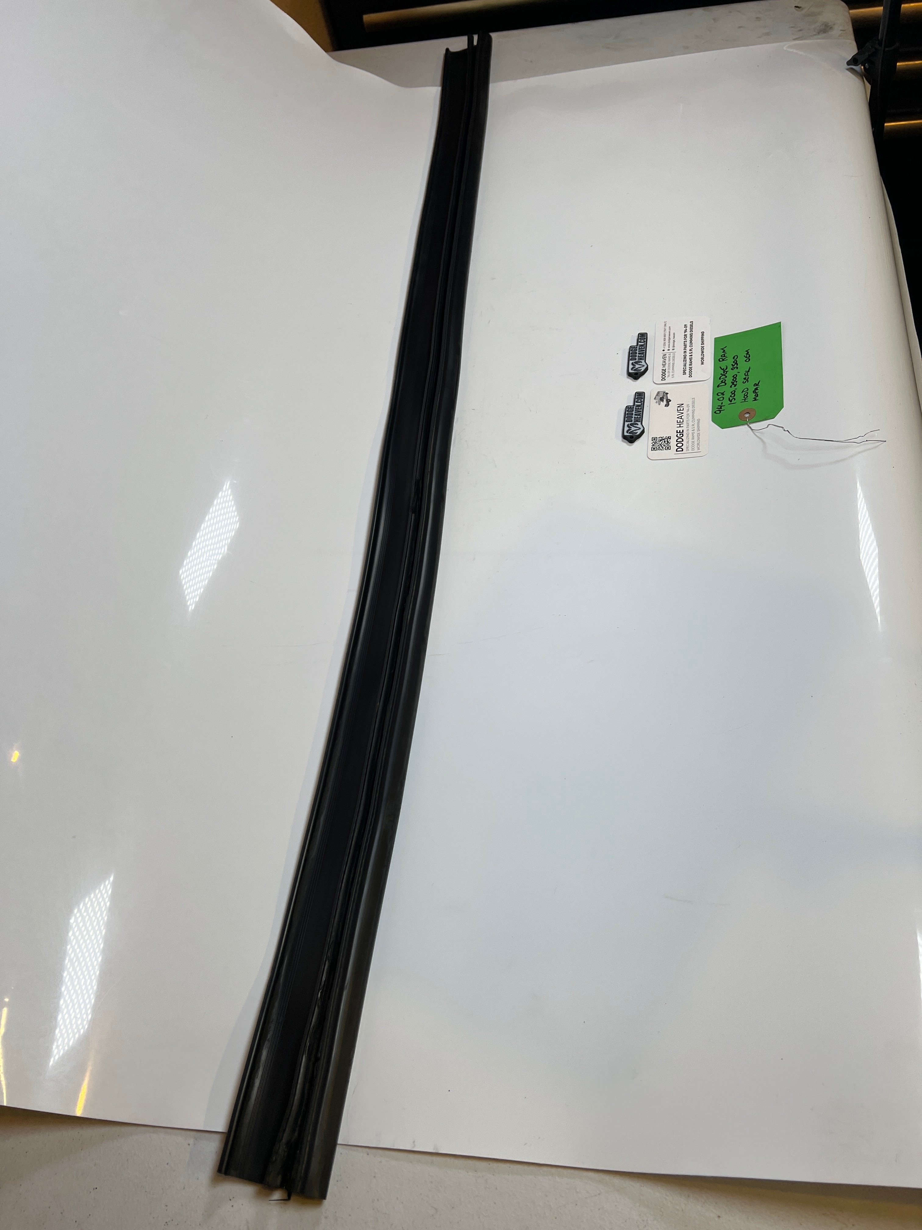 1994-2002 Dodge Ram 1500 2500 3500 Hood / Engine Bay Weather Strip Seal