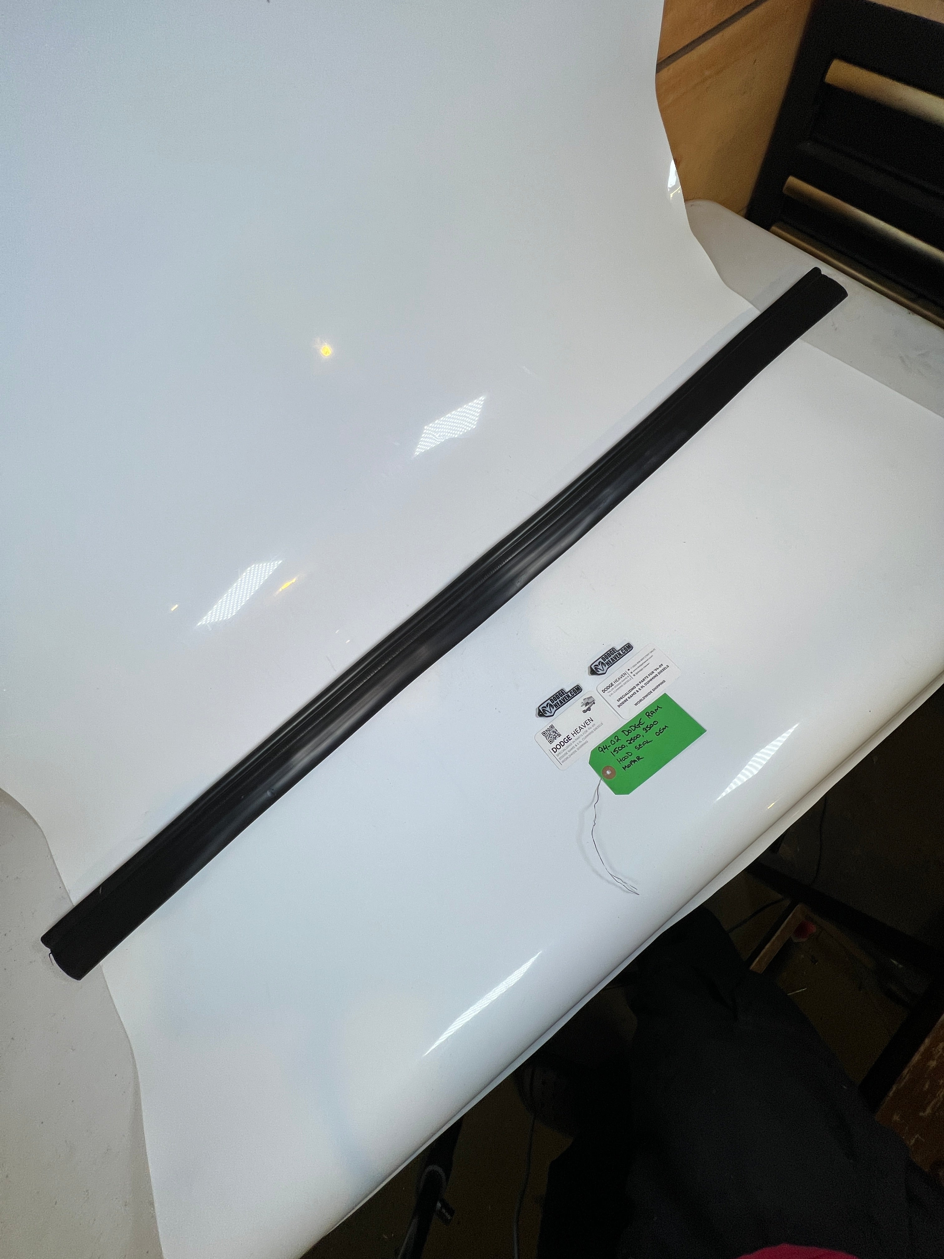 1994-2002 Dodge Ram 1500 2500 3500 Hood / Engine Bay Weather Strip Seal